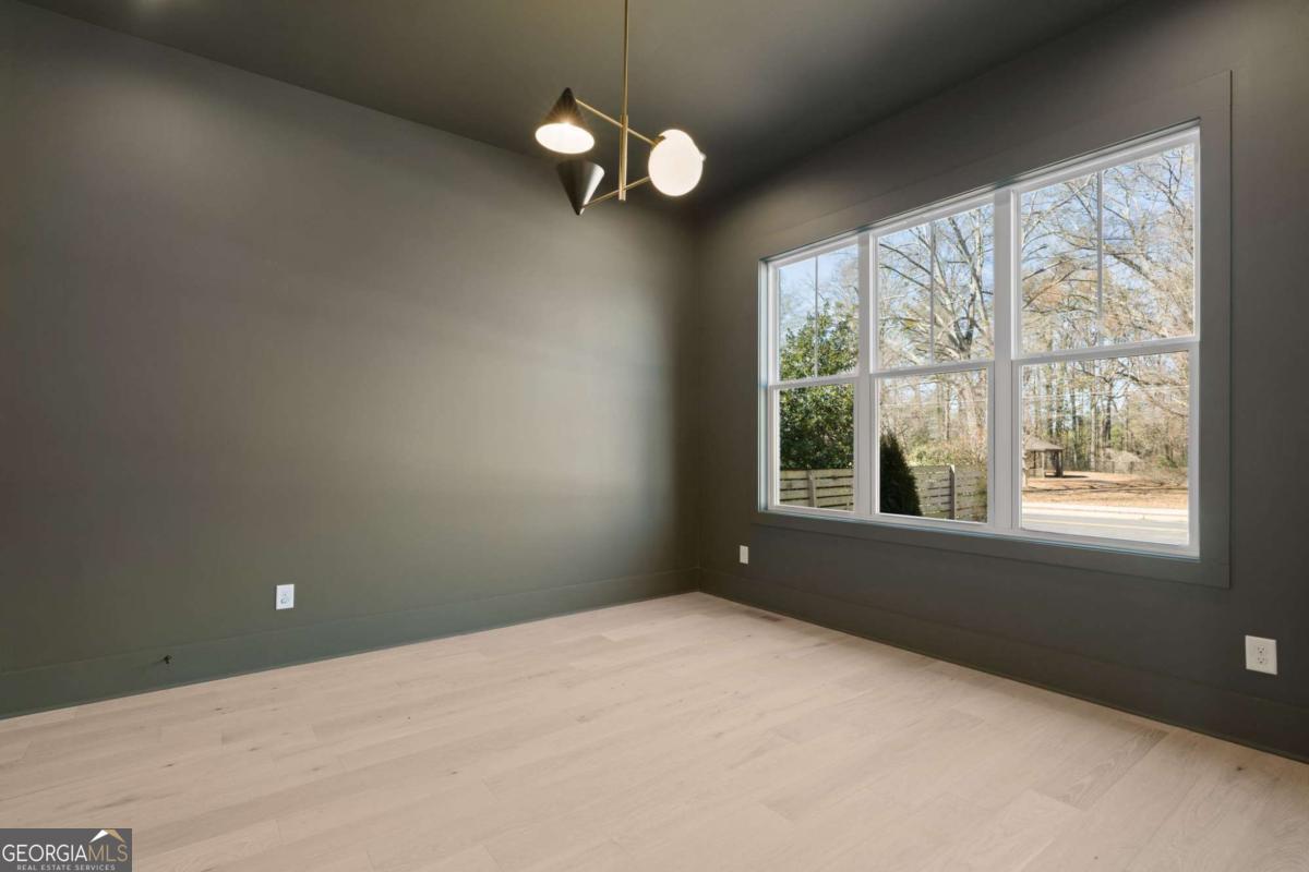 1070 Fleming Street SE