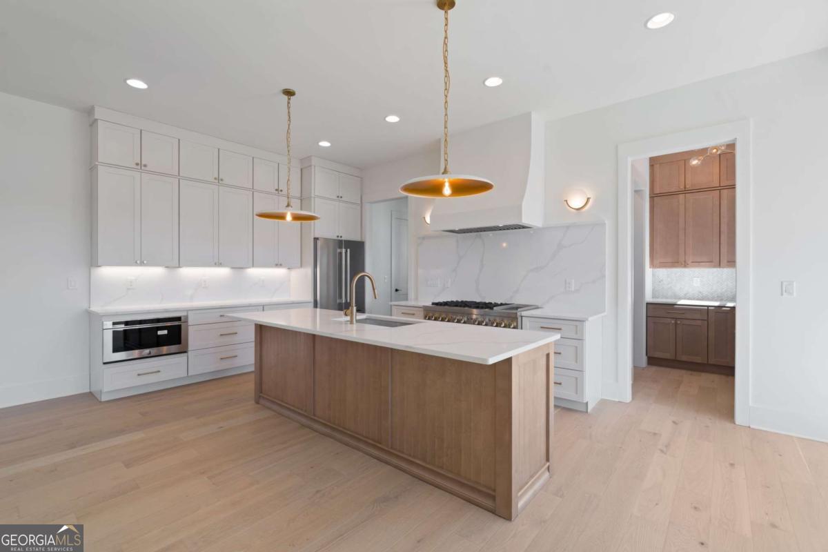 1070 Fleming Street SE