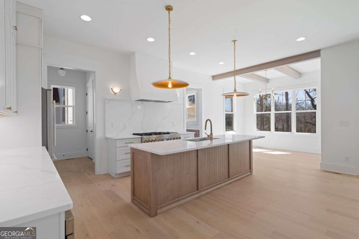 1070 Fleming Street SE