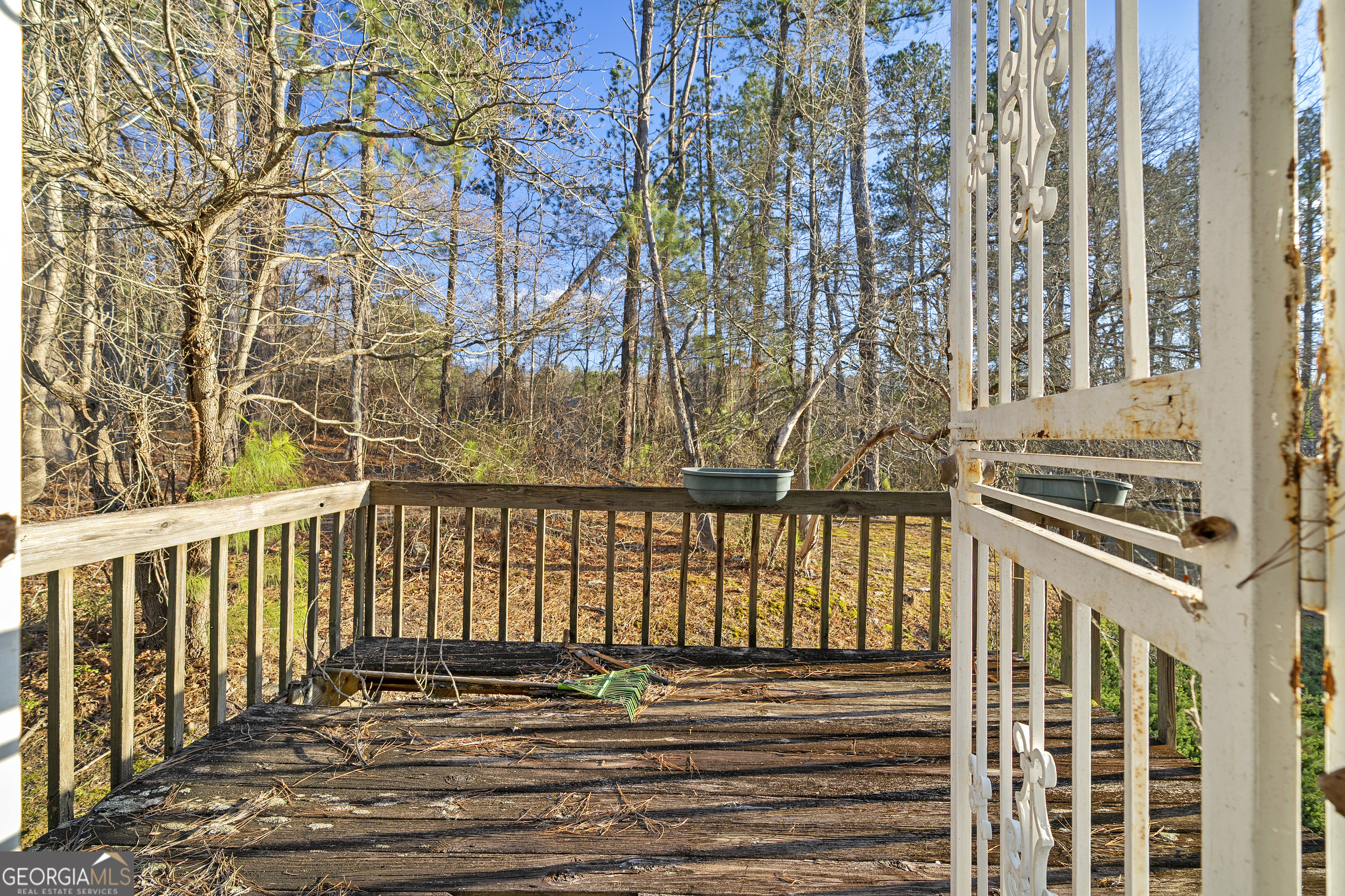 6584 River Glen Drive