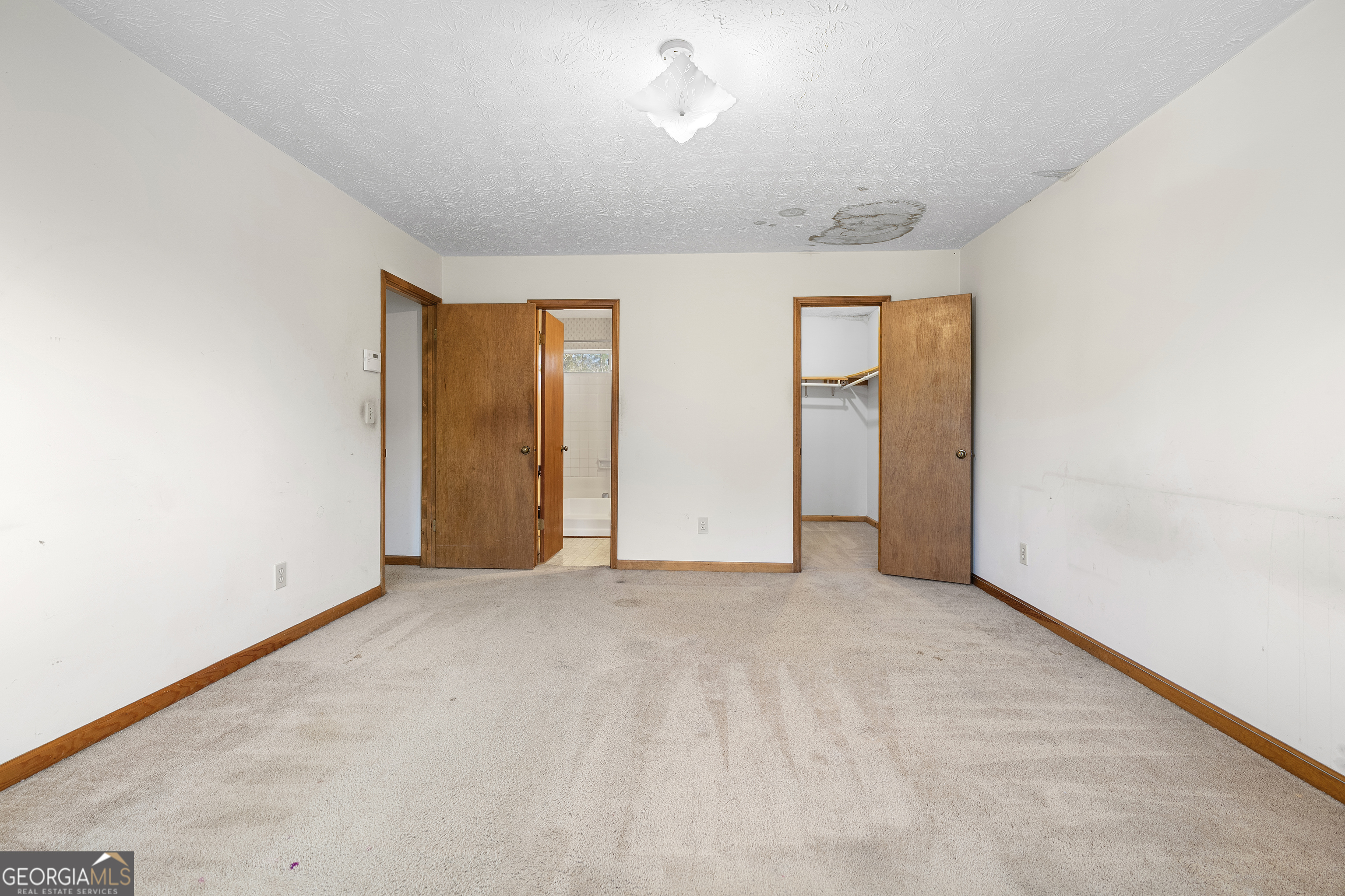 6584 River Glen Drive