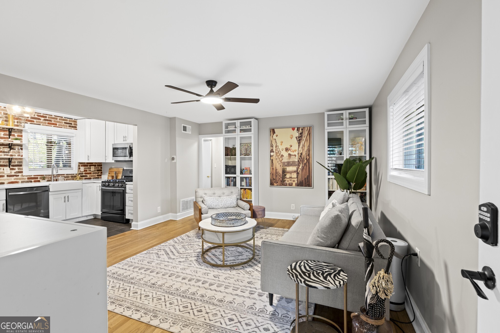 394 6th Street NE # 2