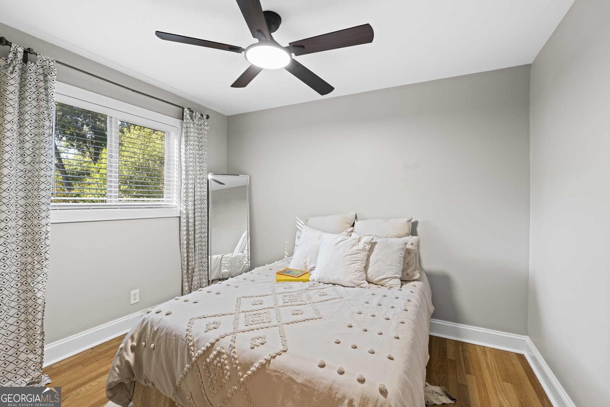 394 6th Street NE # 2