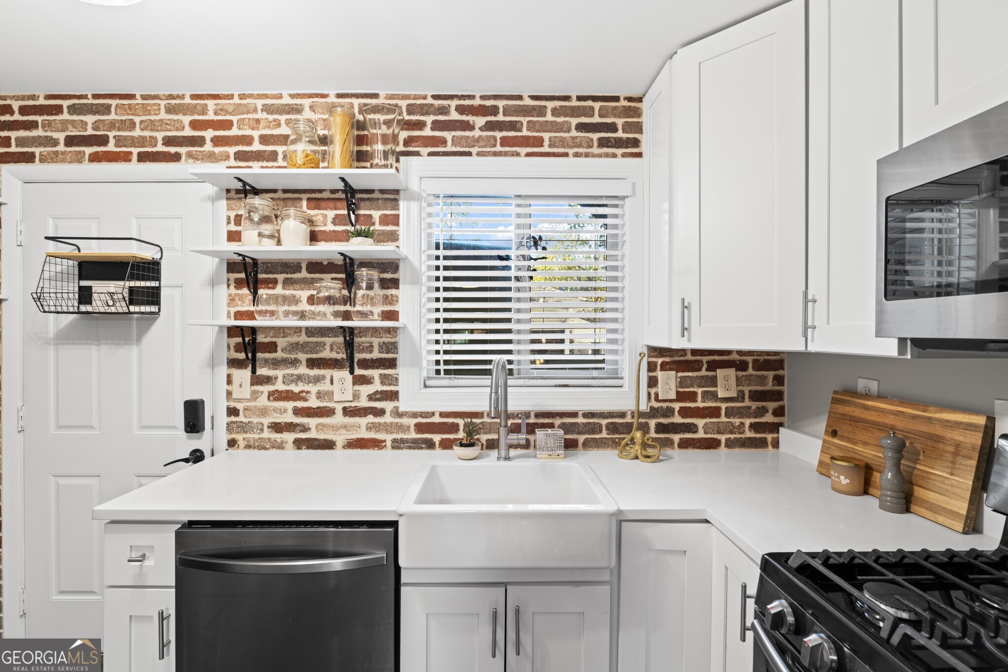 394 6th Street NE # 2