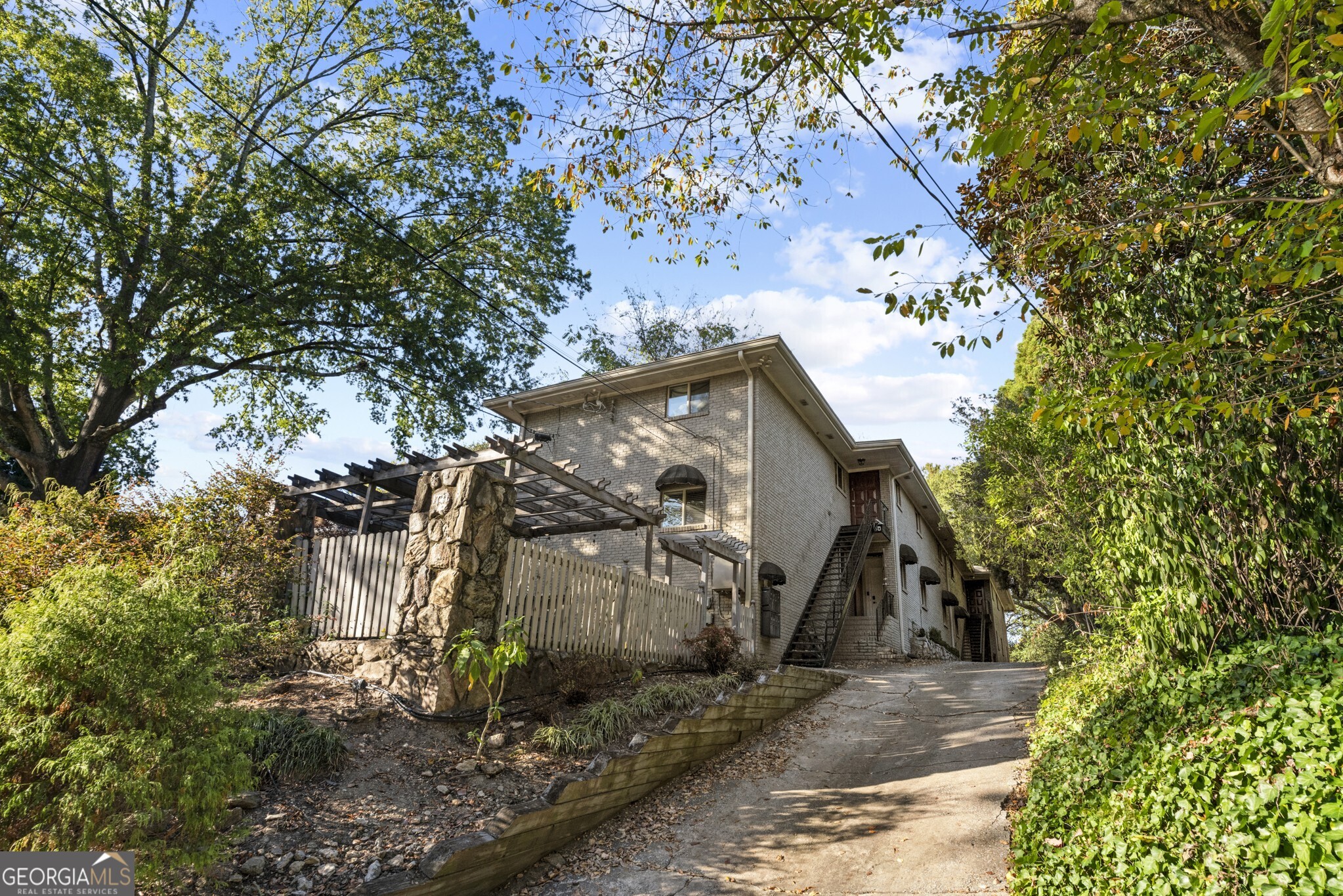 394 6th Street NE # 2