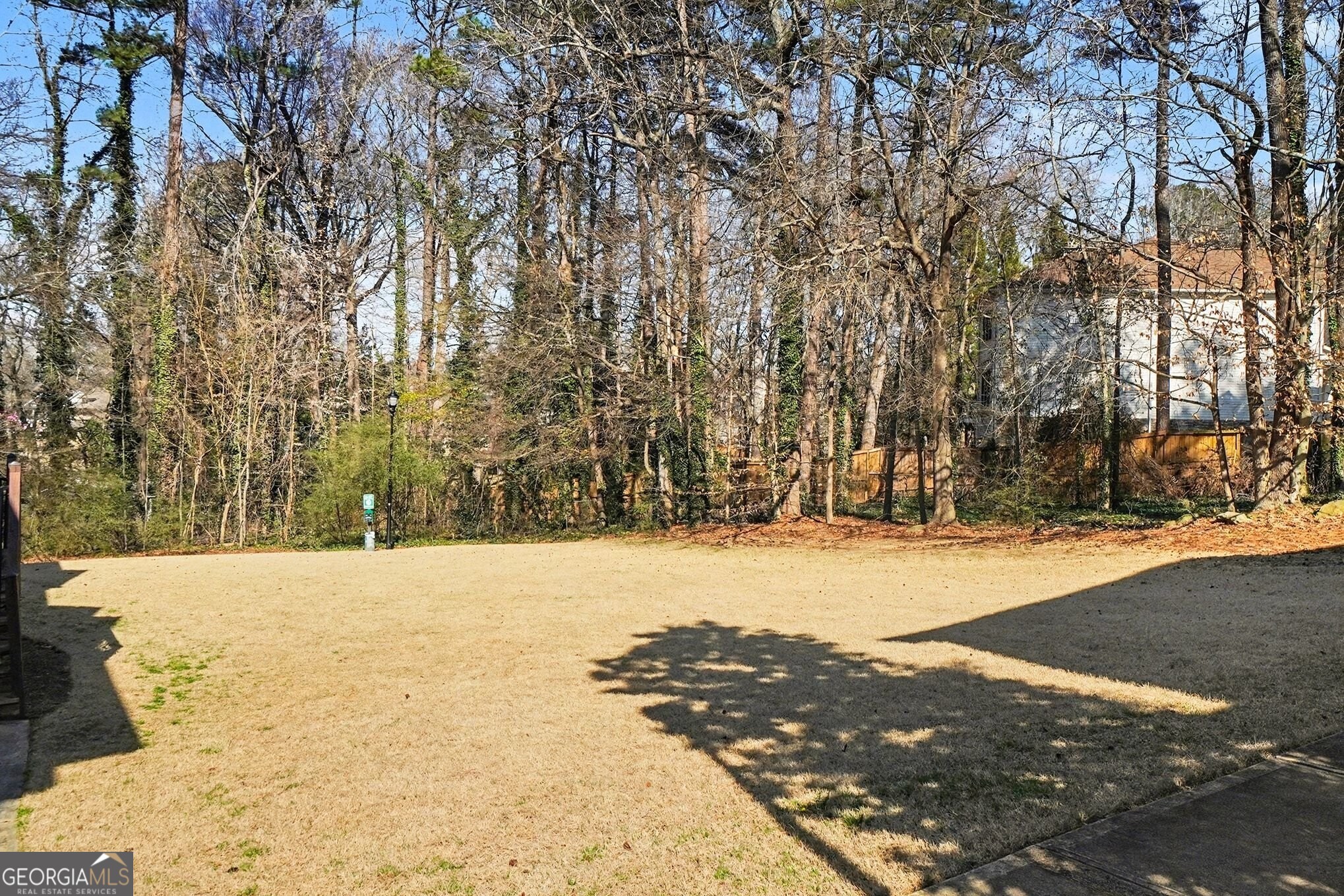 1004 Madison Lane SE