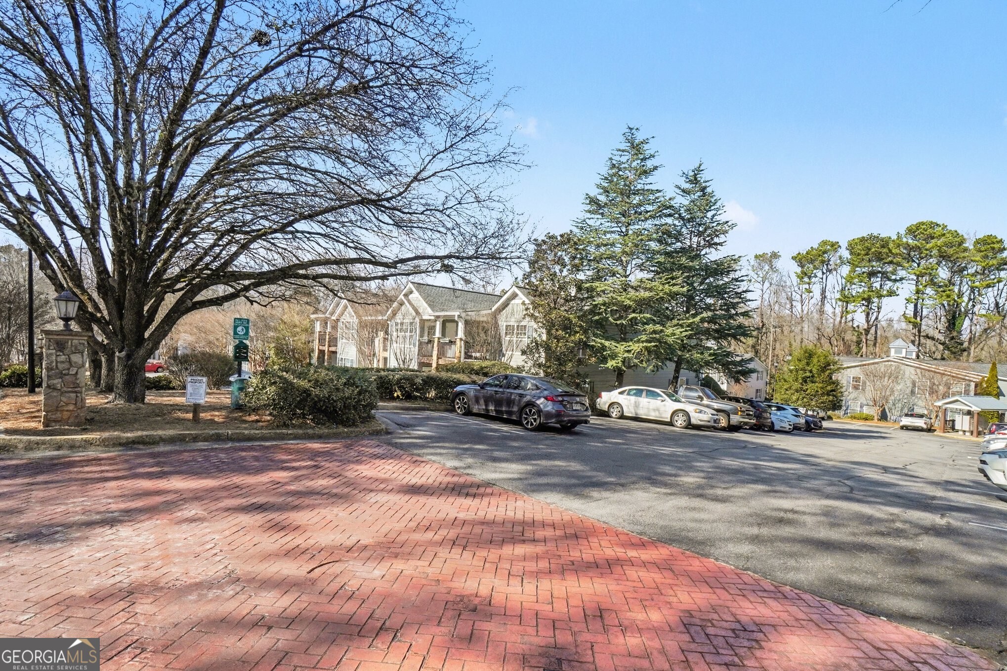 1004 Madison Lane SE