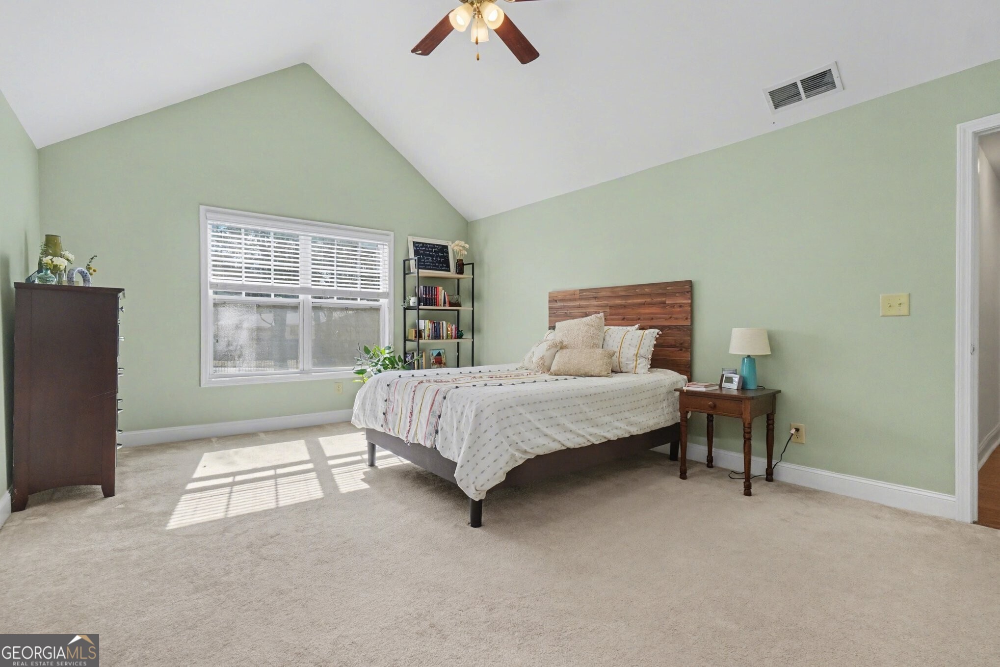 1004 Madison Lane SE