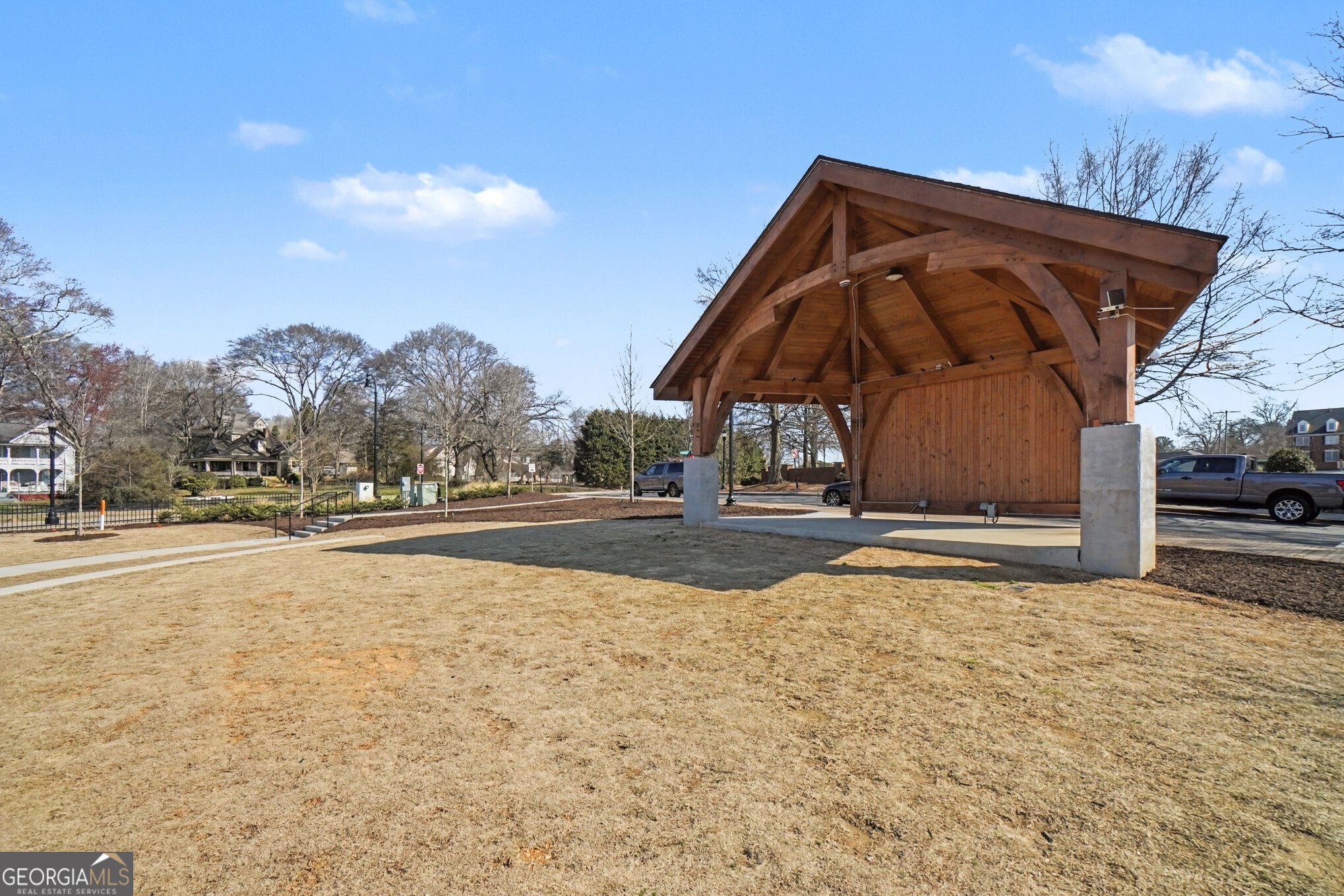 1004 Madison Lane SE