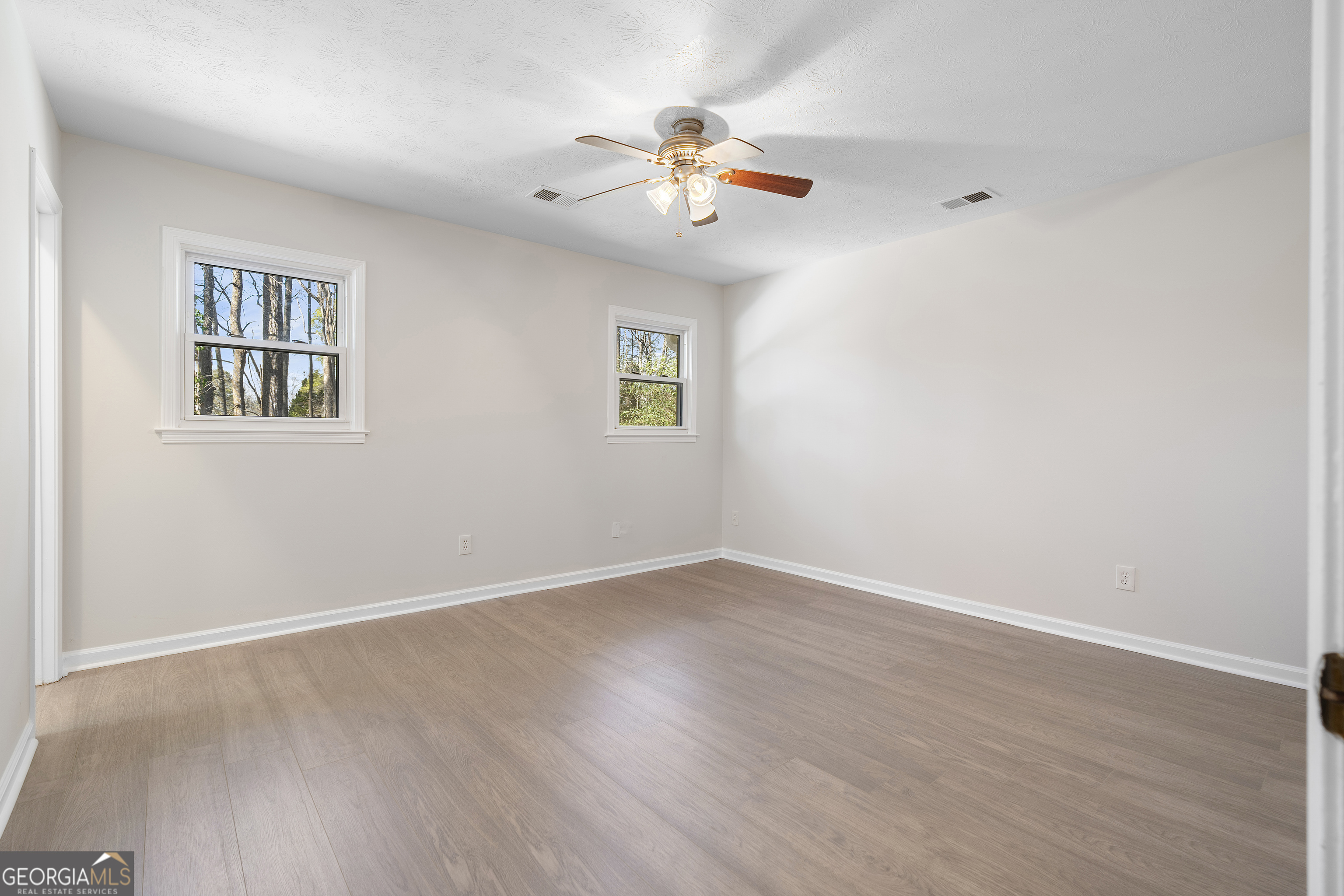 566 Sugar Valley Lane SE