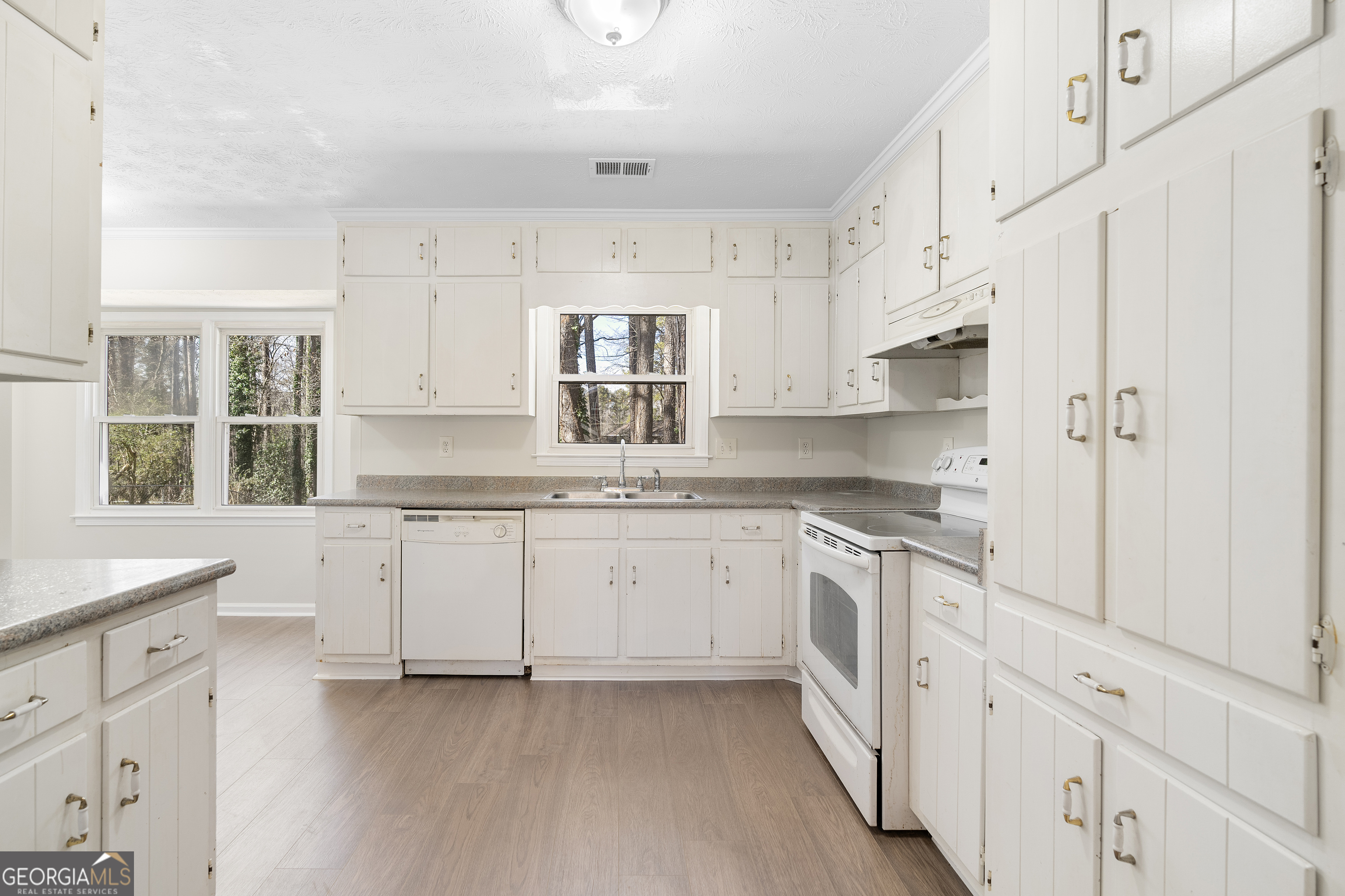 566 Sugar Valley Lane SE