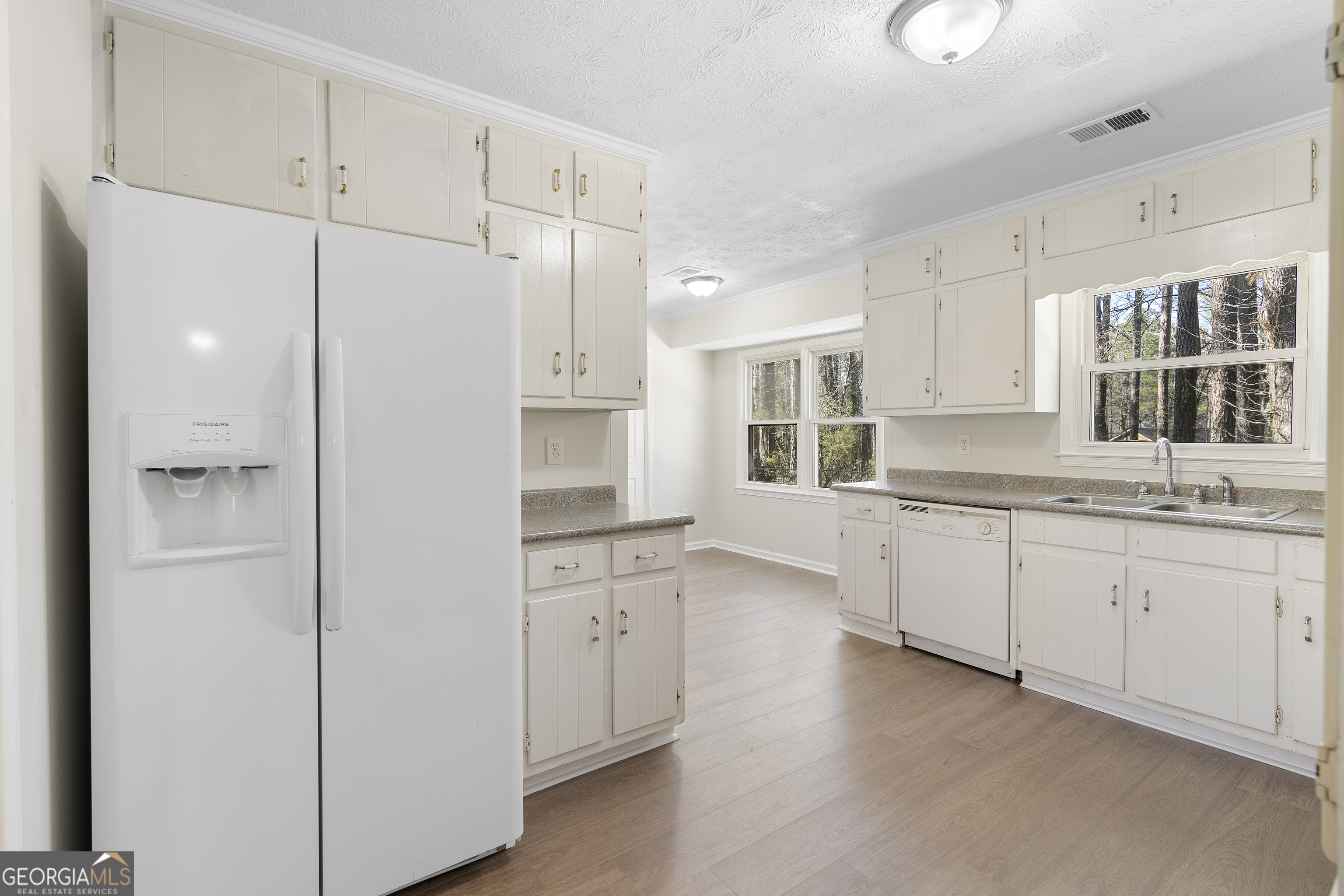 566 Sugar Valley Lane SE