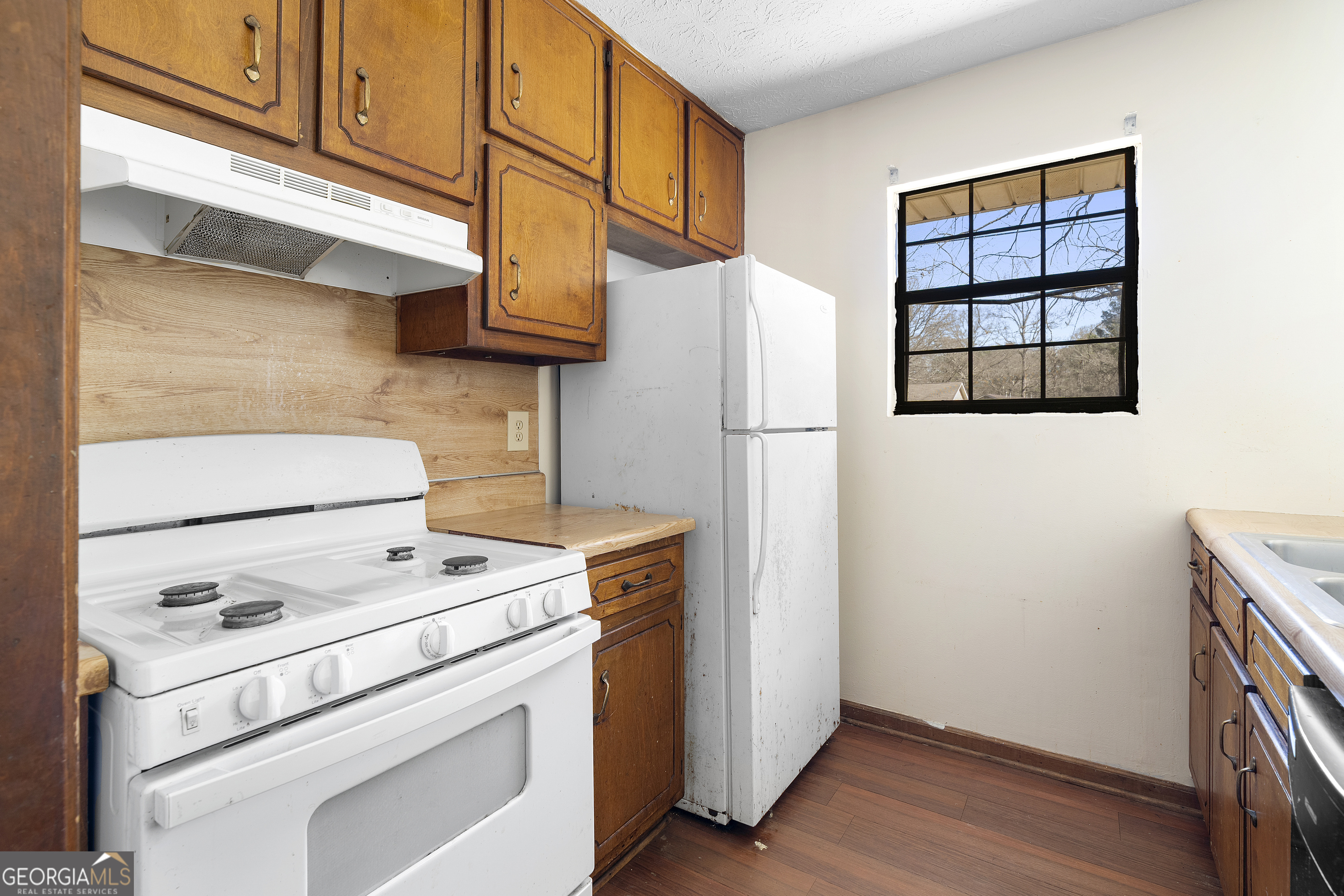 355 Santa Fe Trail # 355 Unit: 345 AND 355