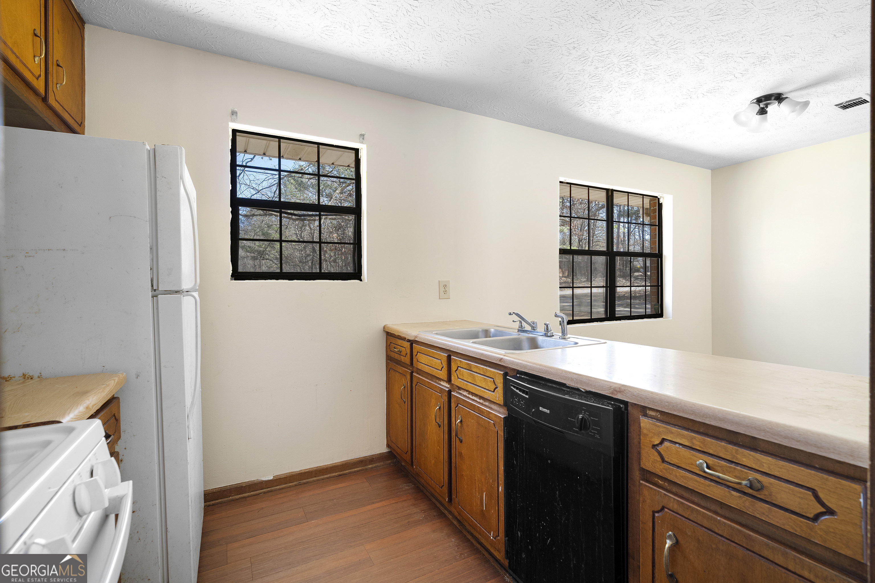 355 Santa Fe Trail # 355 Unit: 345 AND 355