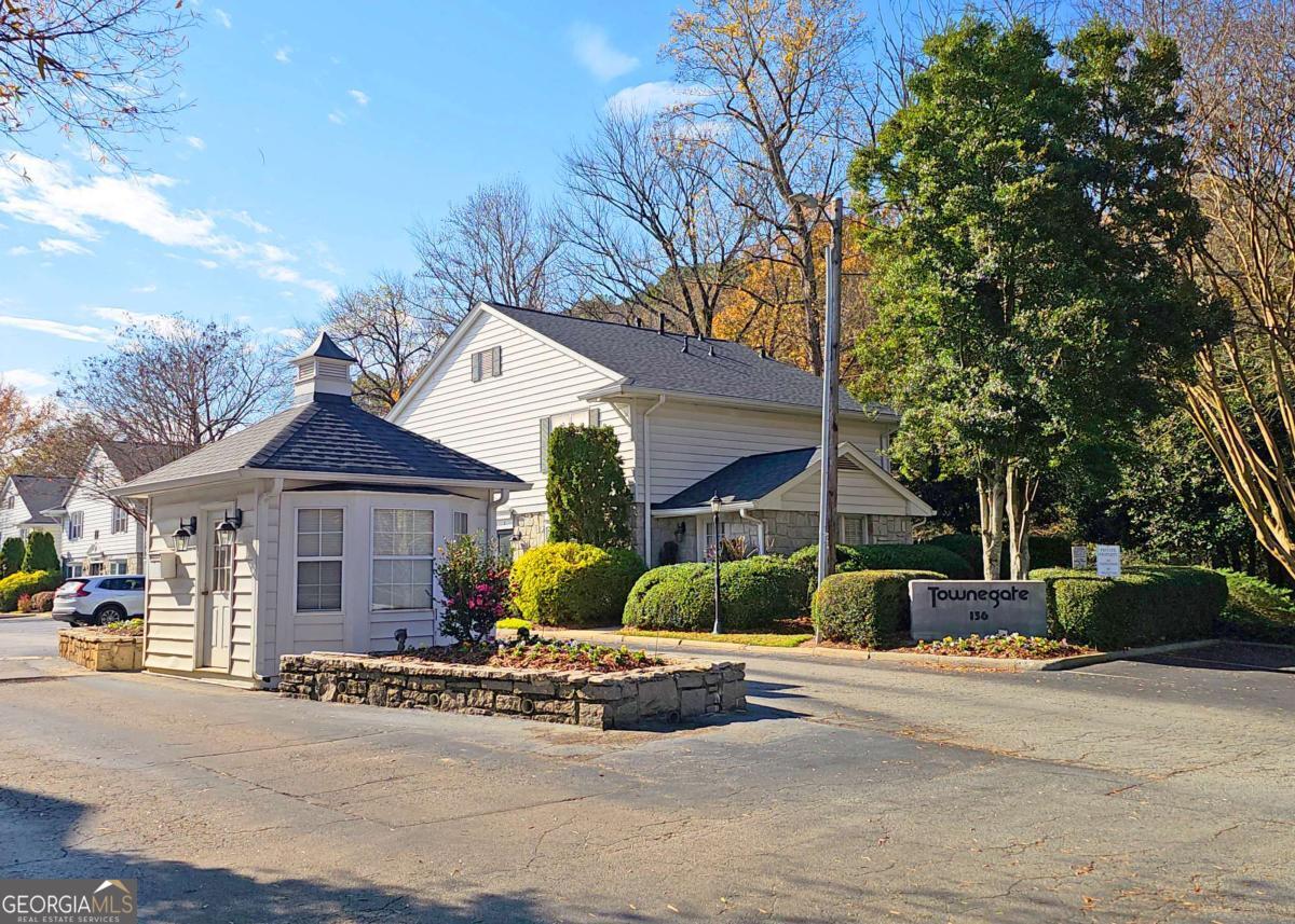 136 Peachtree Memorial Drive NW Unit: PA4