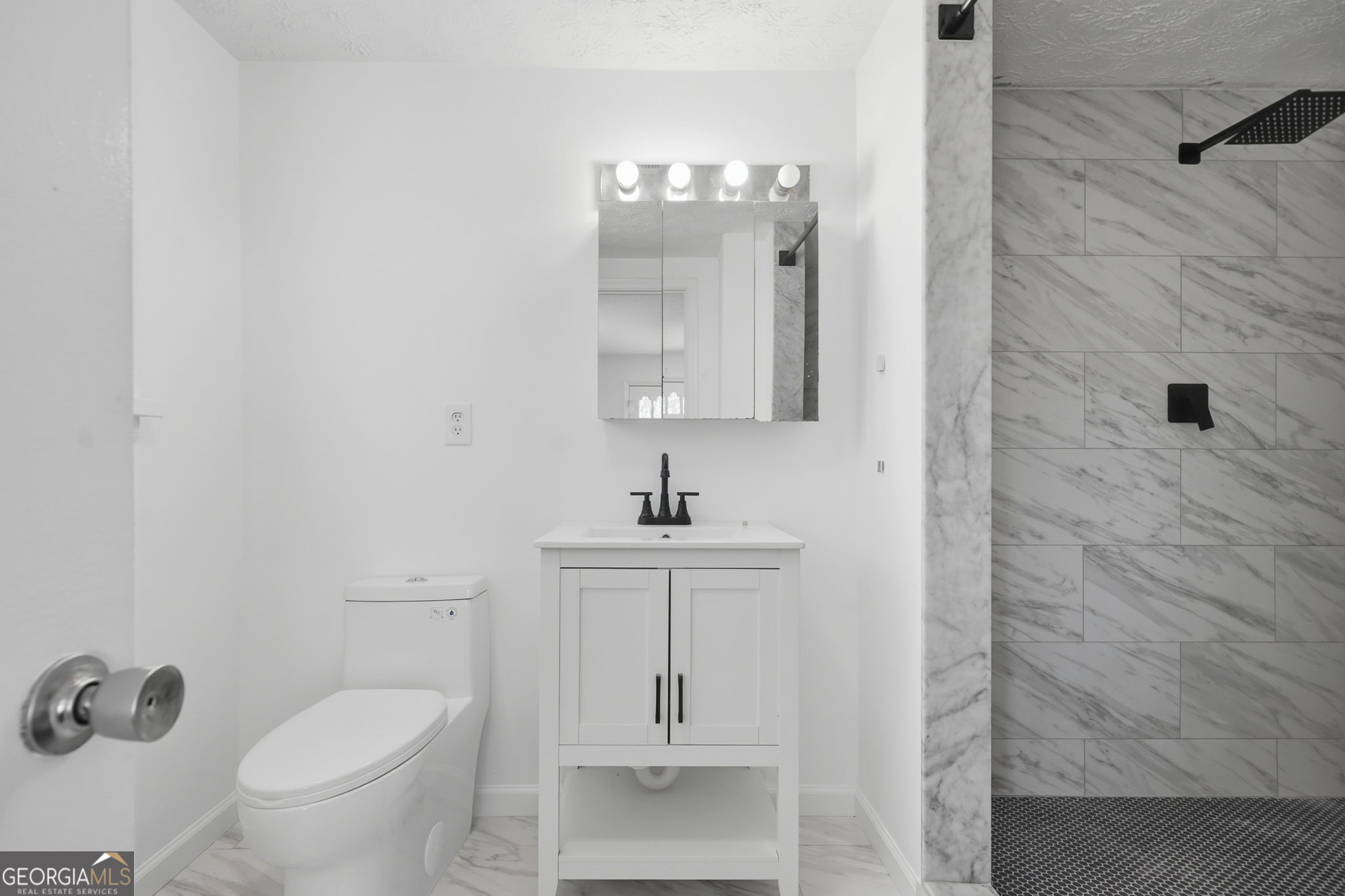 1460 Hillcrest Drive