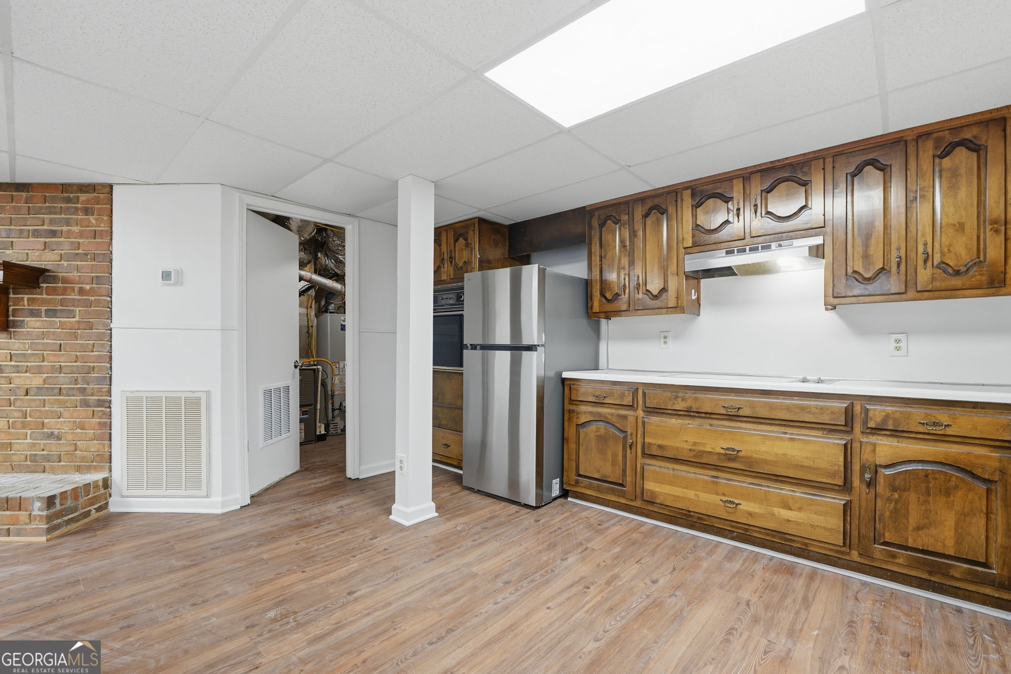 1460 Hillcrest Drive