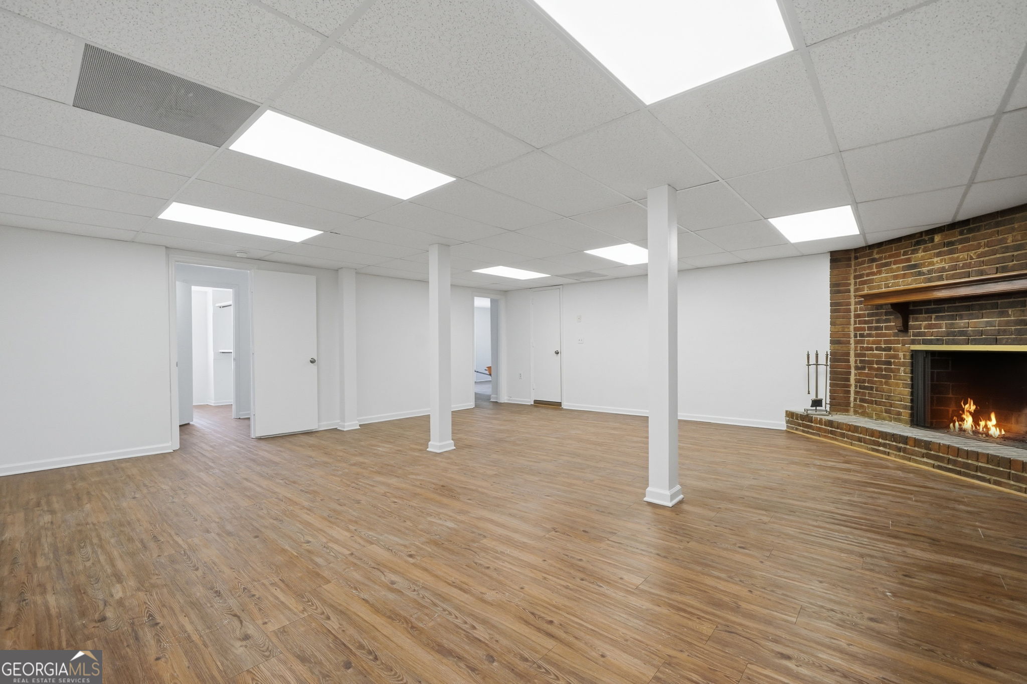 1460 Hillcrest Drive