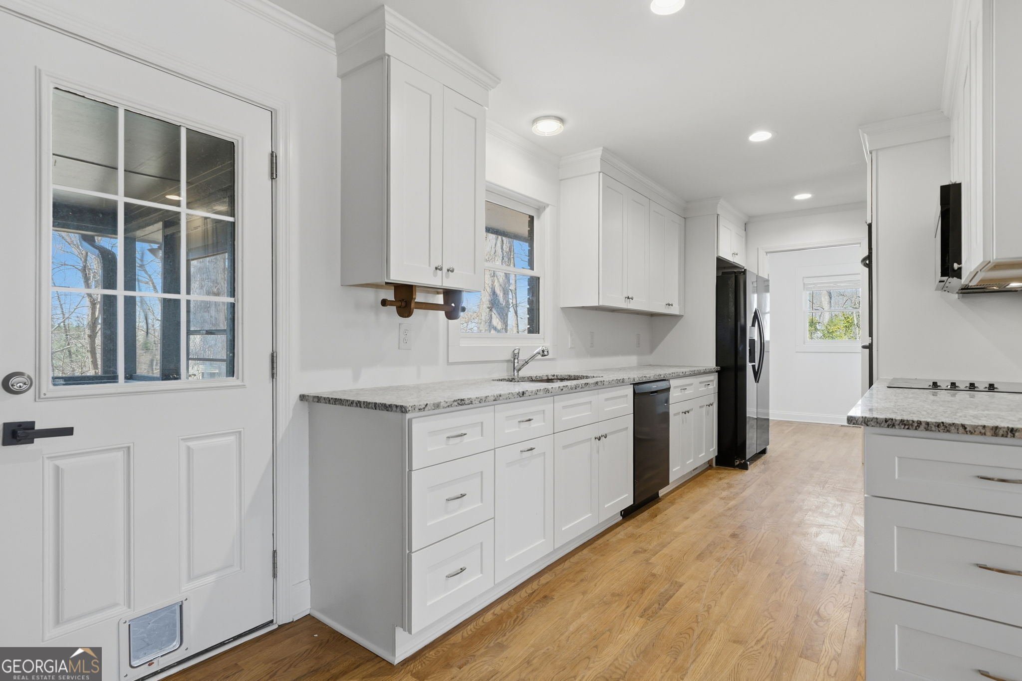 1460 Hillcrest Drive