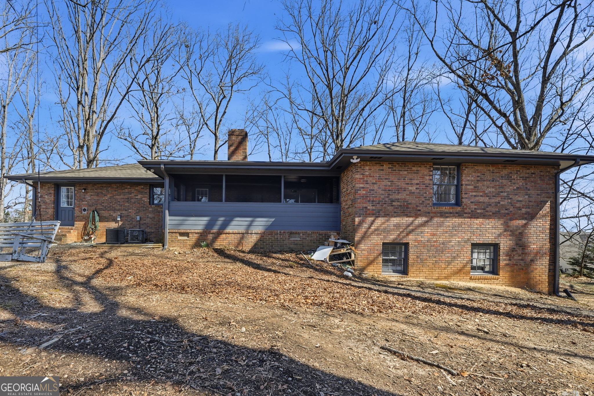 1460 Hillcrest Drive