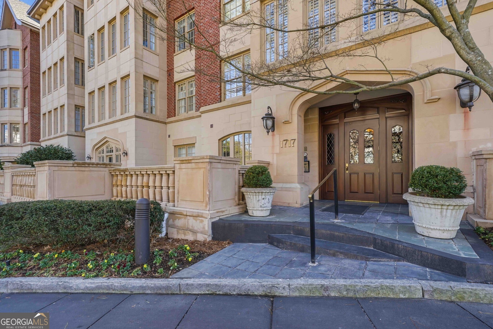 1717 N Decatur Road NE # 408