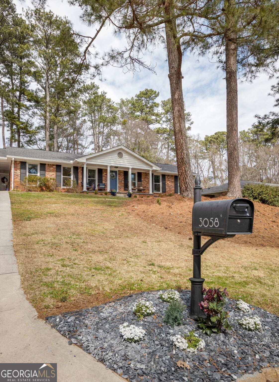 3058 Greenbrook Way NE