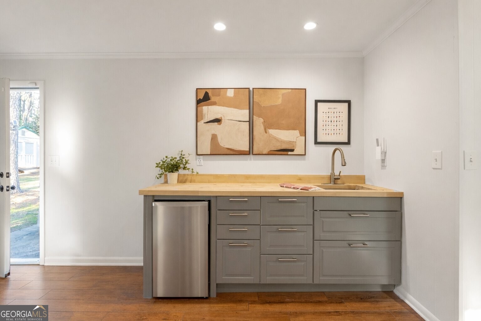 3058 Greenbrook Way NE