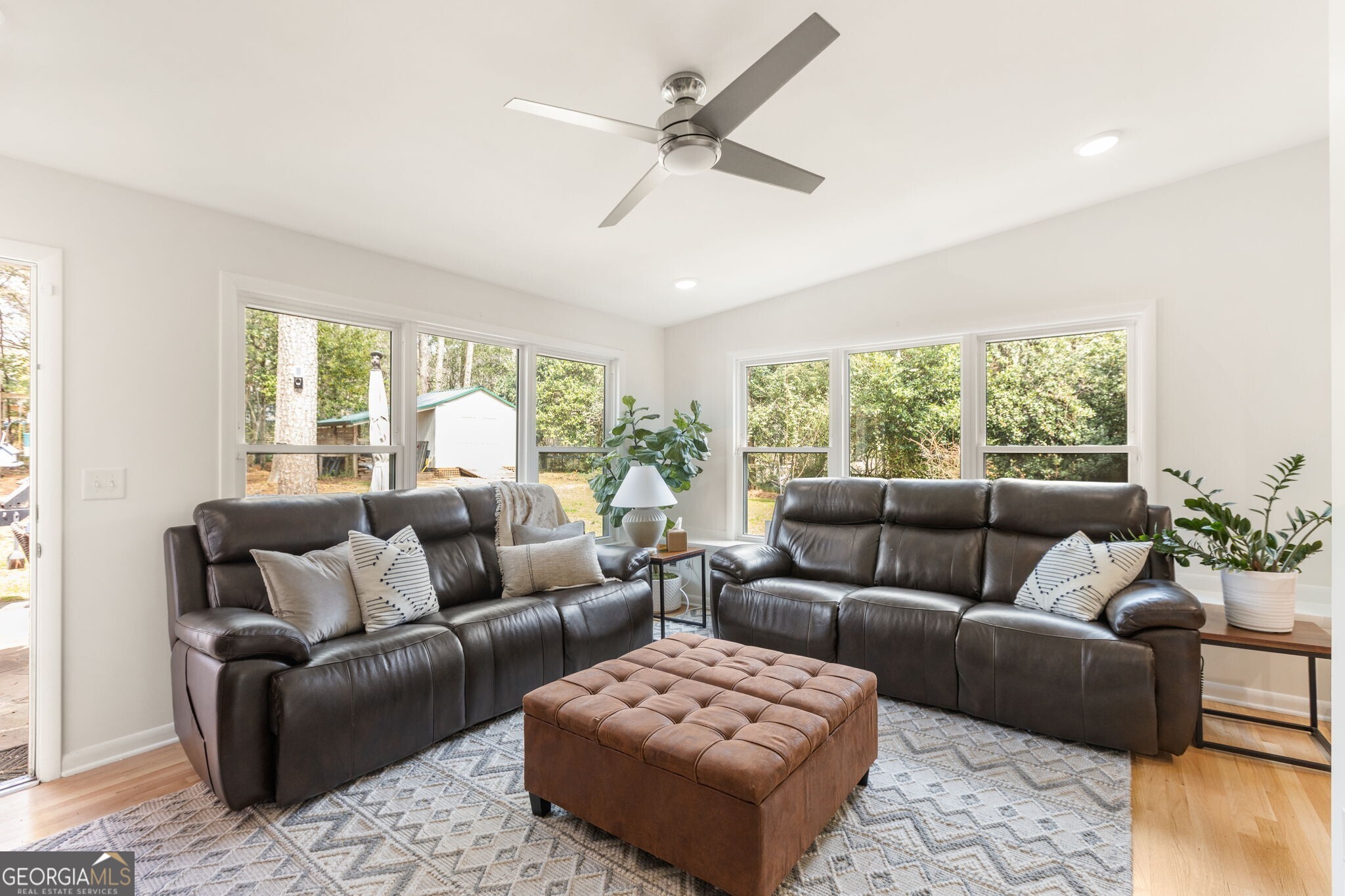 3058 Greenbrook Way NE