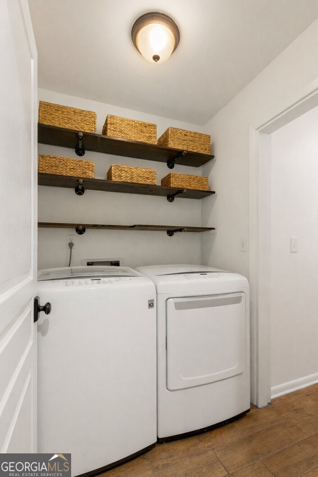 3058 Greenbrook Way NE