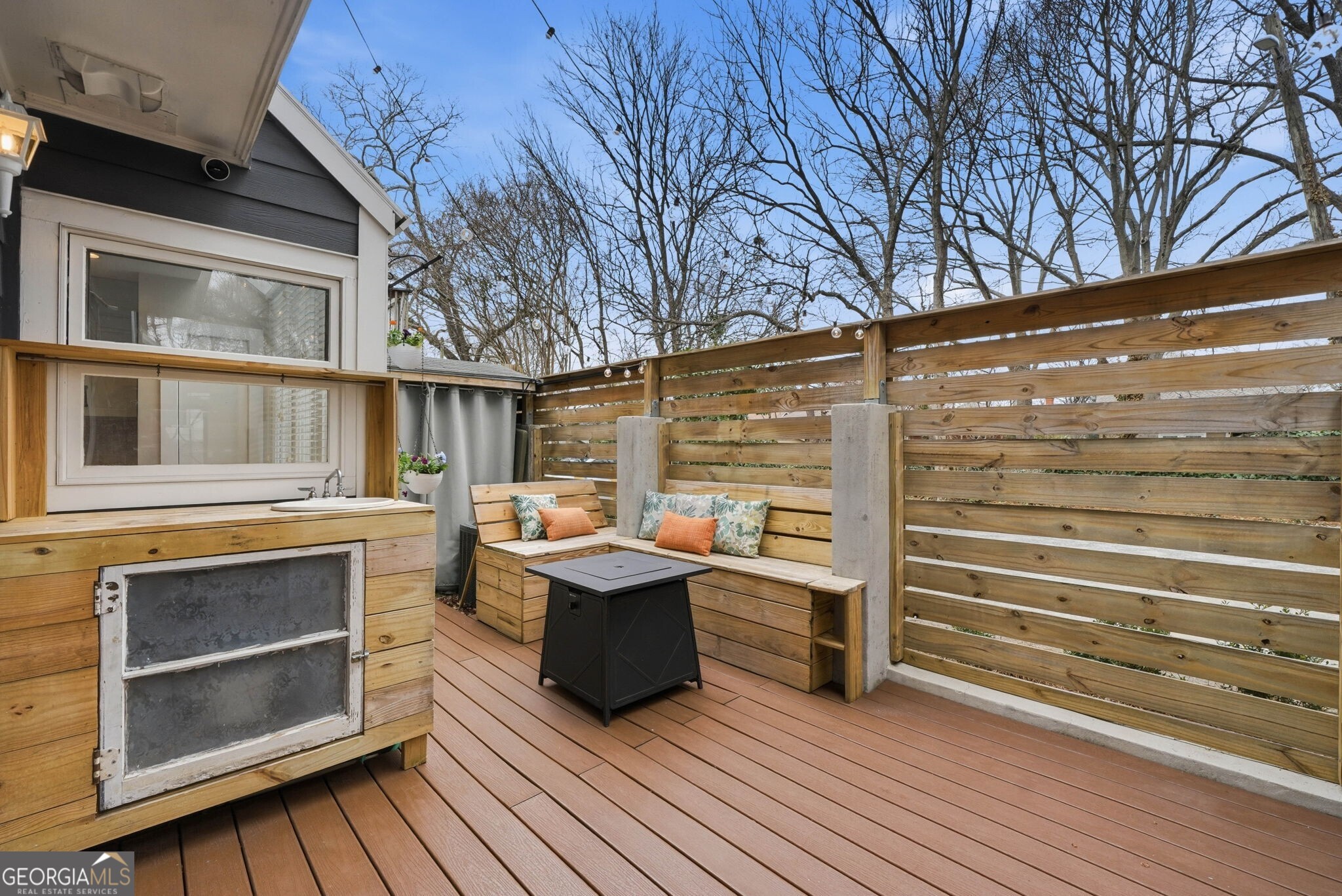 836 Saint Charles Avenue NE # H