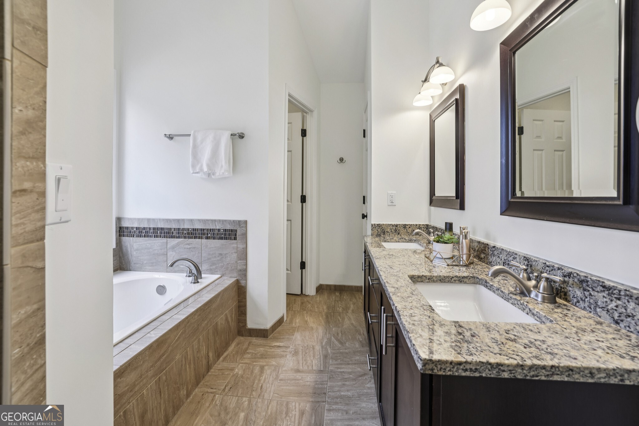 2388 Radbury Lane