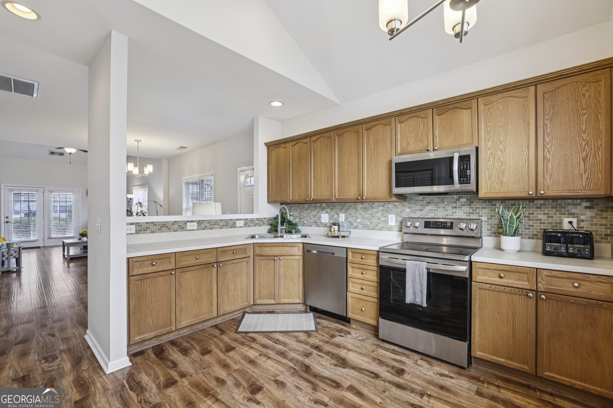 2365 Suwanee Pointe Drive