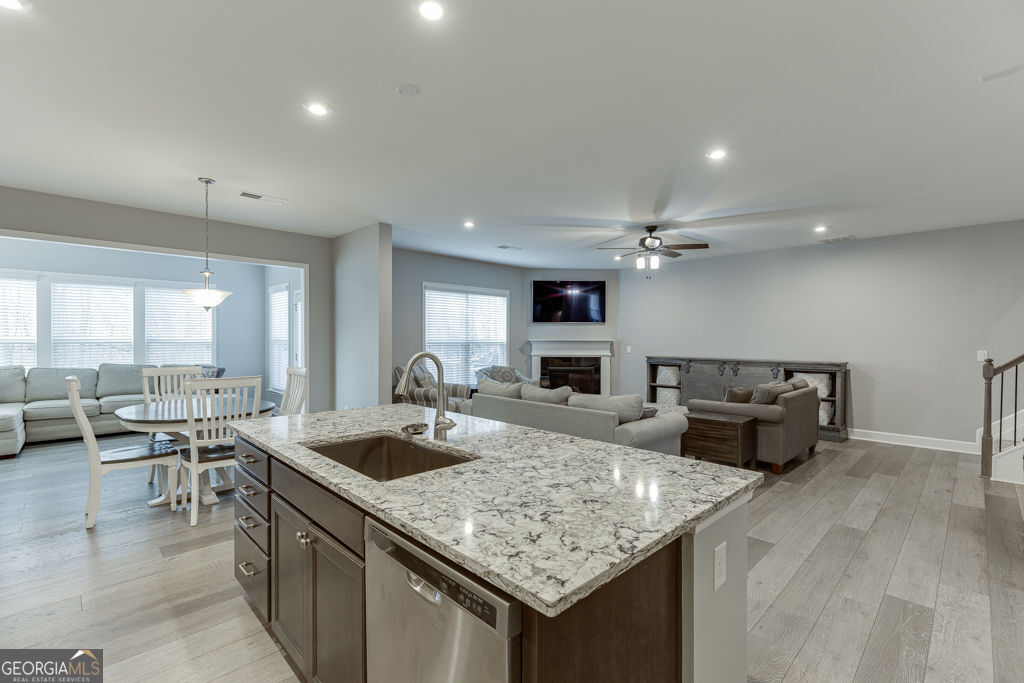 7314 Shady Tree Court