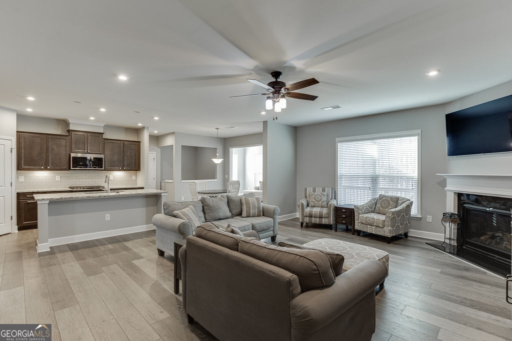 7314 Shady Tree Court