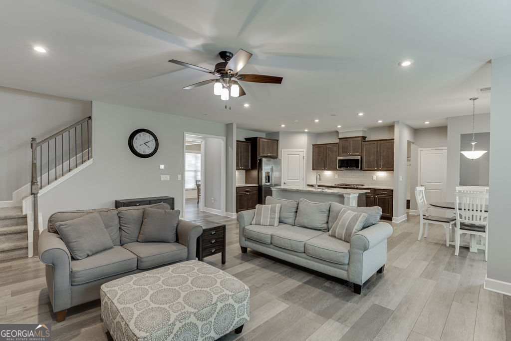 7314 Shady Tree Court