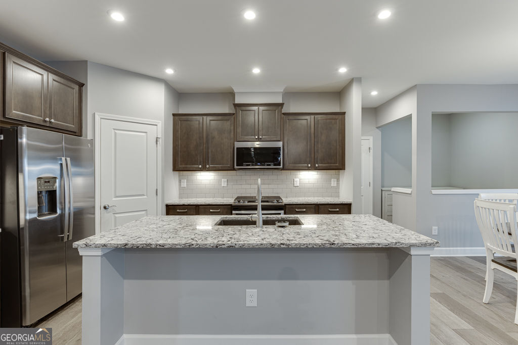 7314 Shady Tree Court