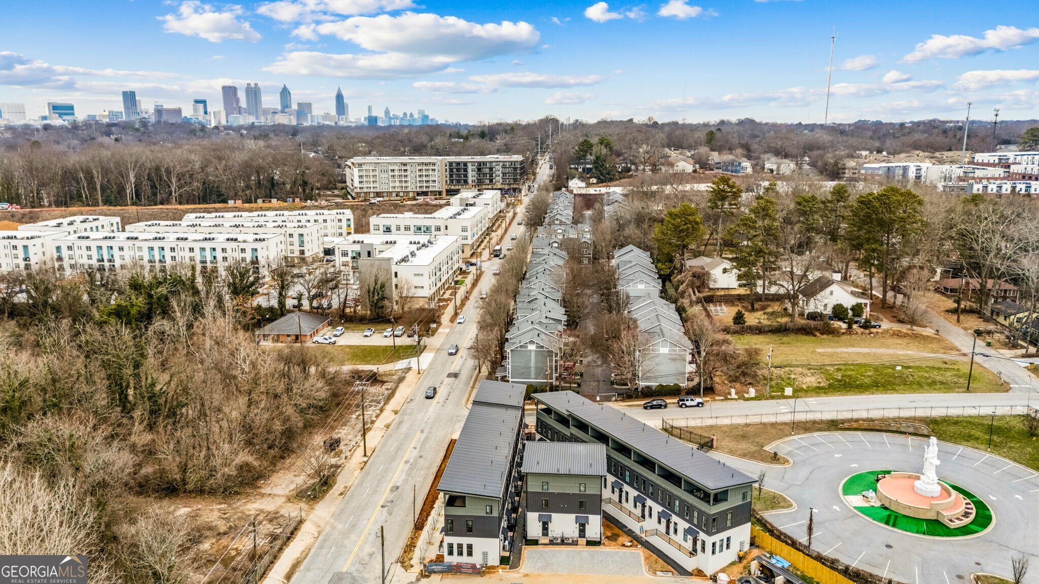 1160 Boulevard SE # 17