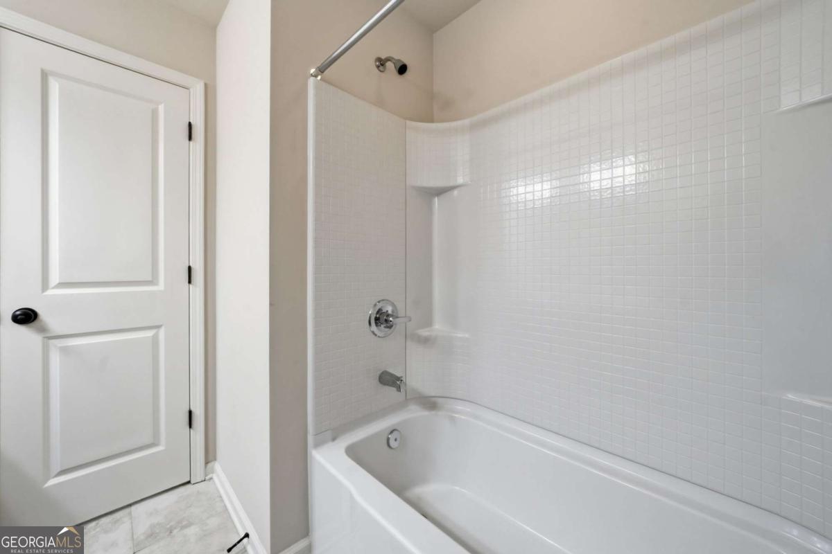 3815 Pleasant Woods Drive