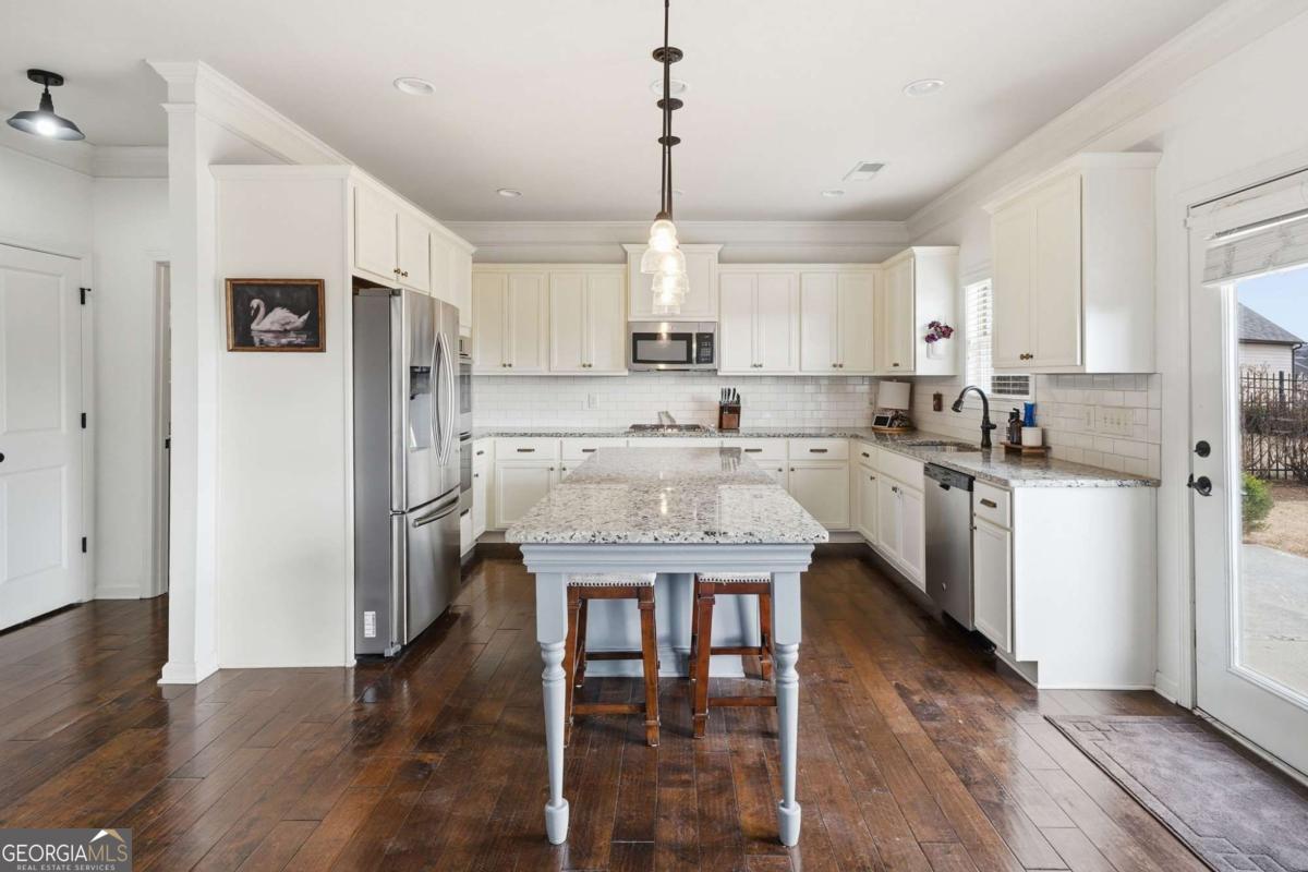 3815 Pleasant Woods Drive