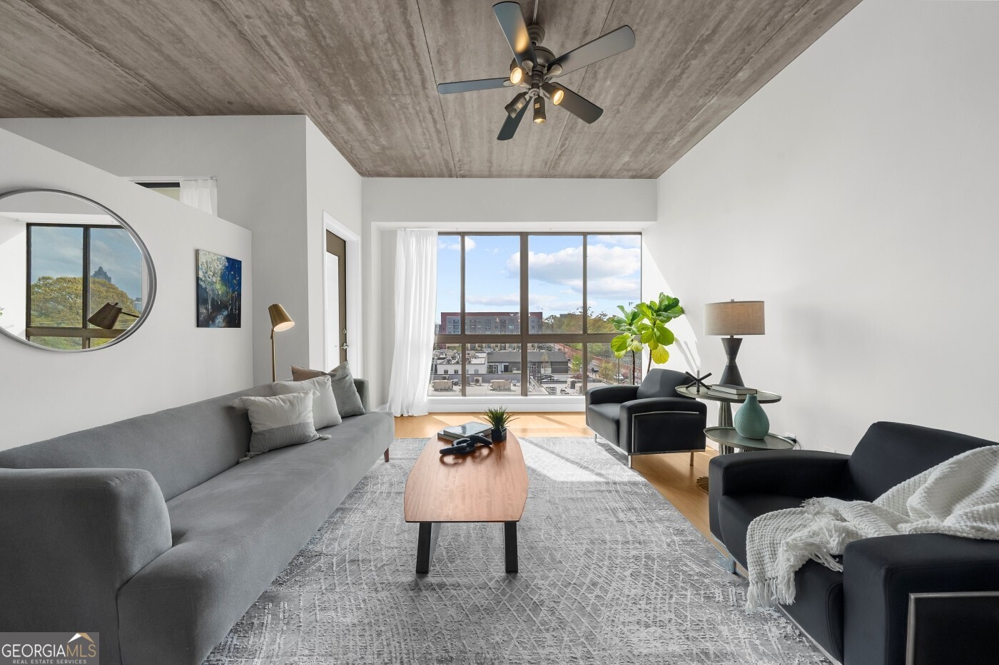 563 Memorial Drive SE # 504