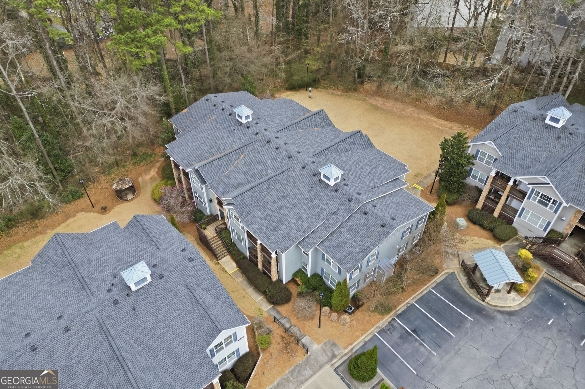 1106 Madison Lane SE