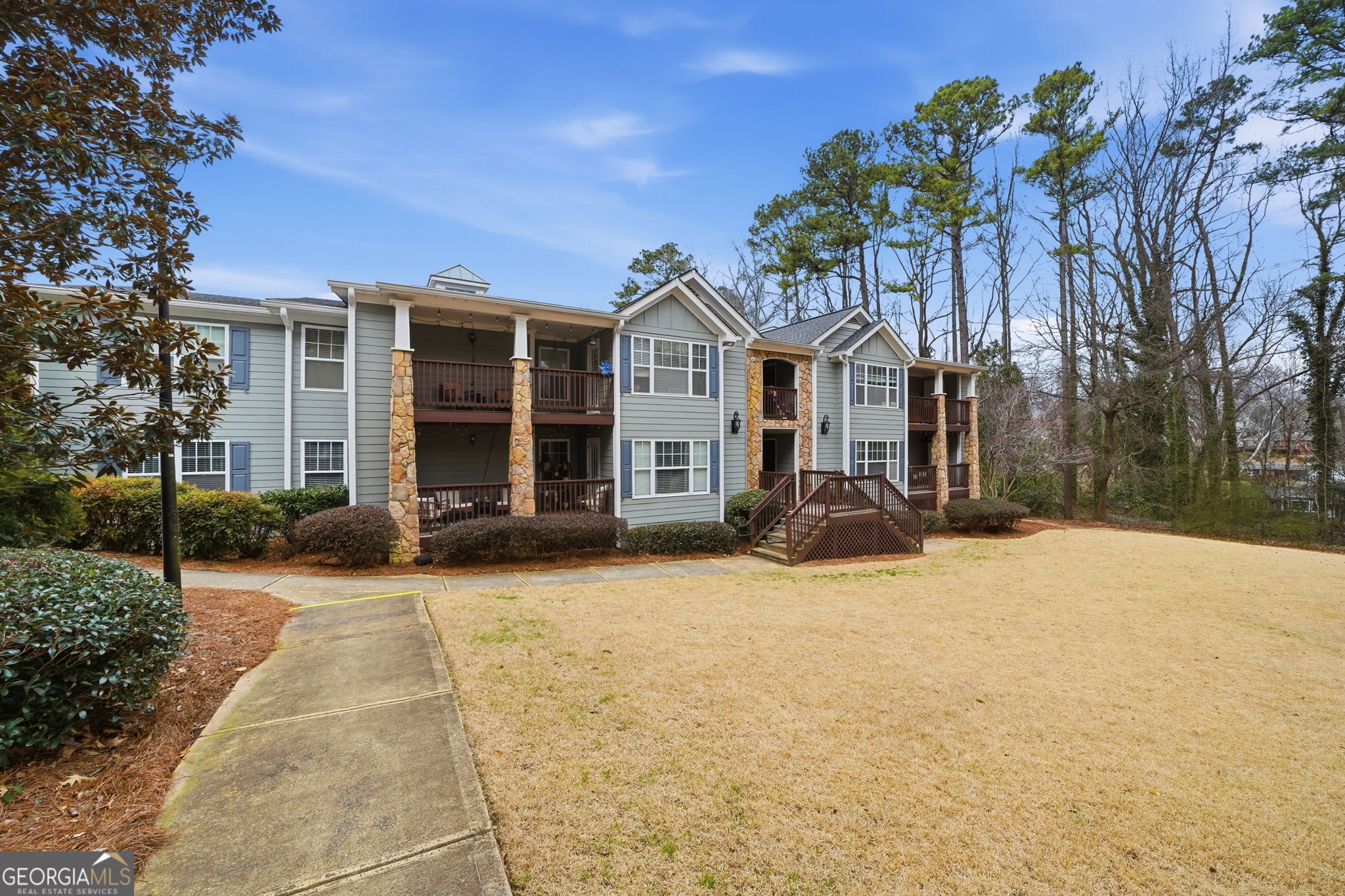 1106 Madison Lane SE