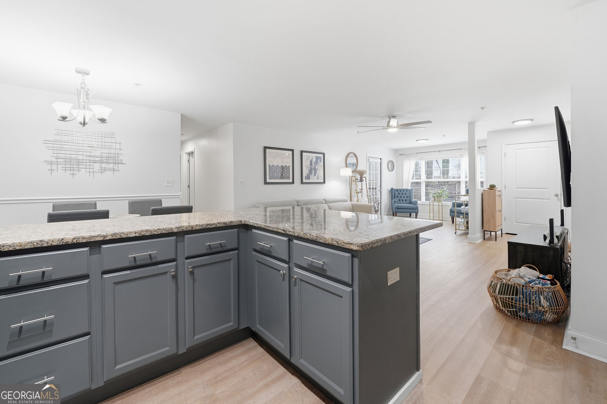 1106 Madison Lane SE