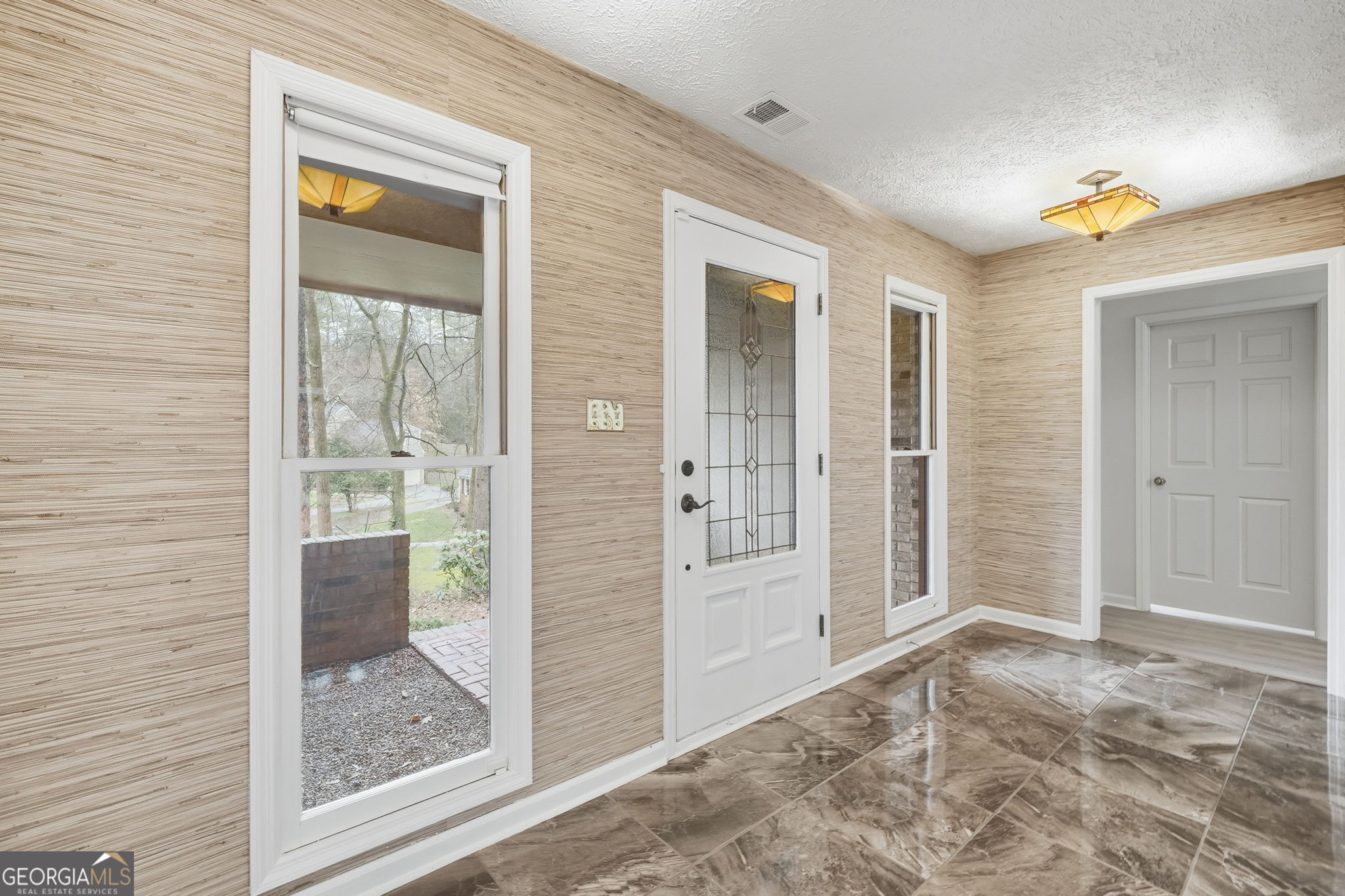 1130 Valley Ridge Court SE