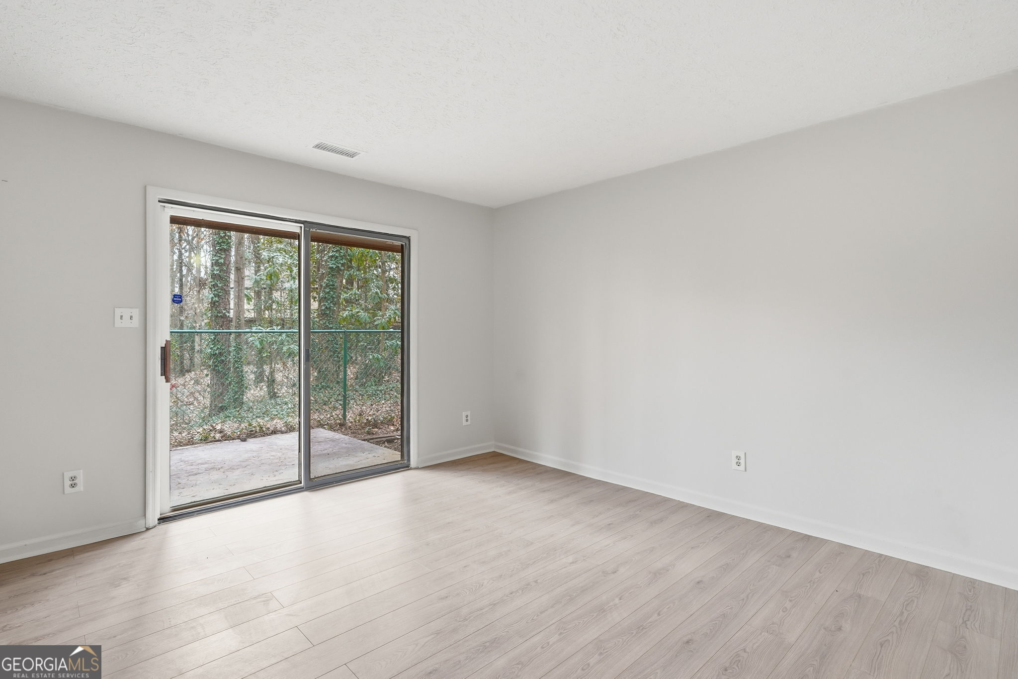 1130 Valley Ridge Court SE