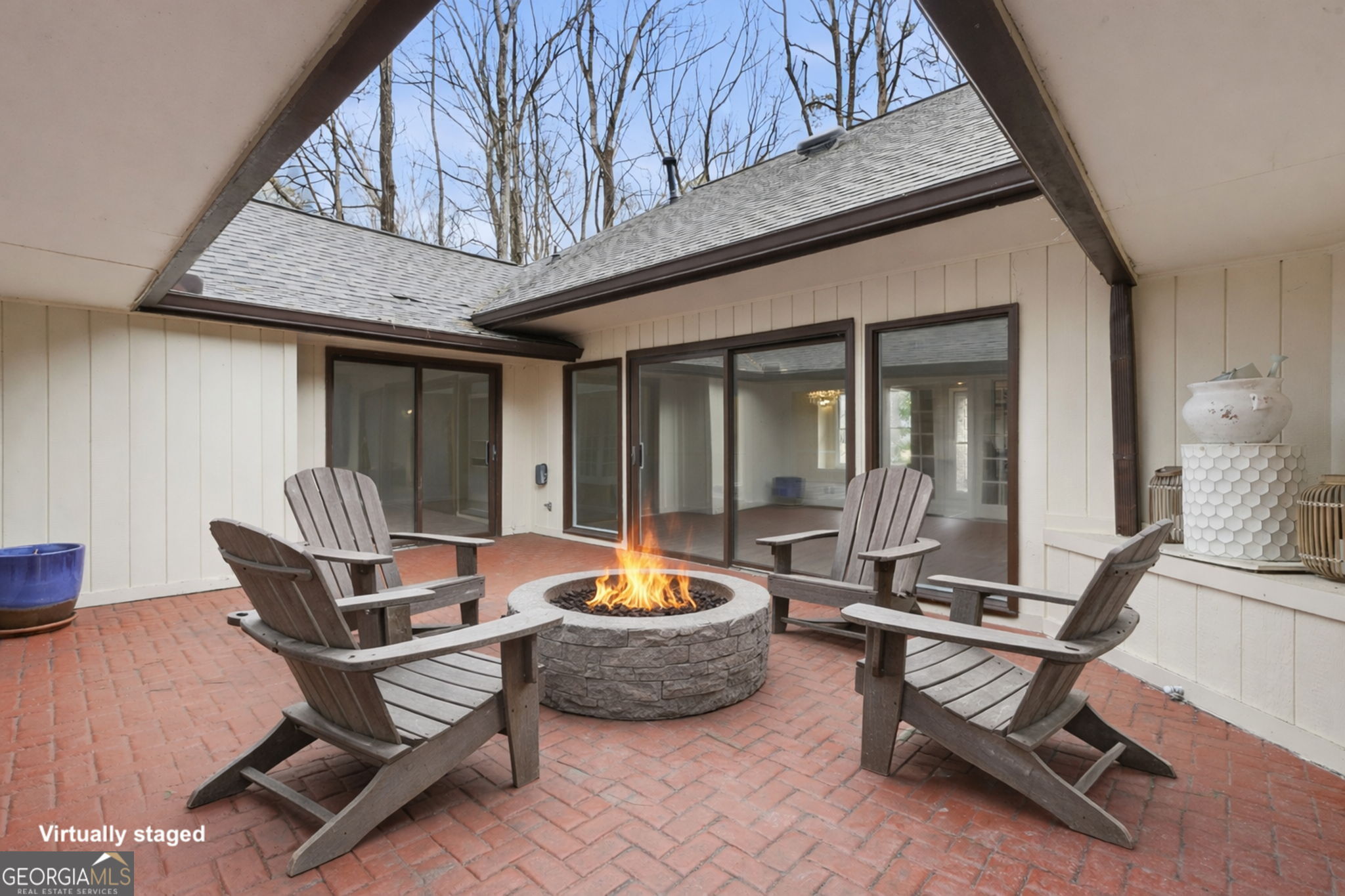 1130 Valley Ridge Court SE