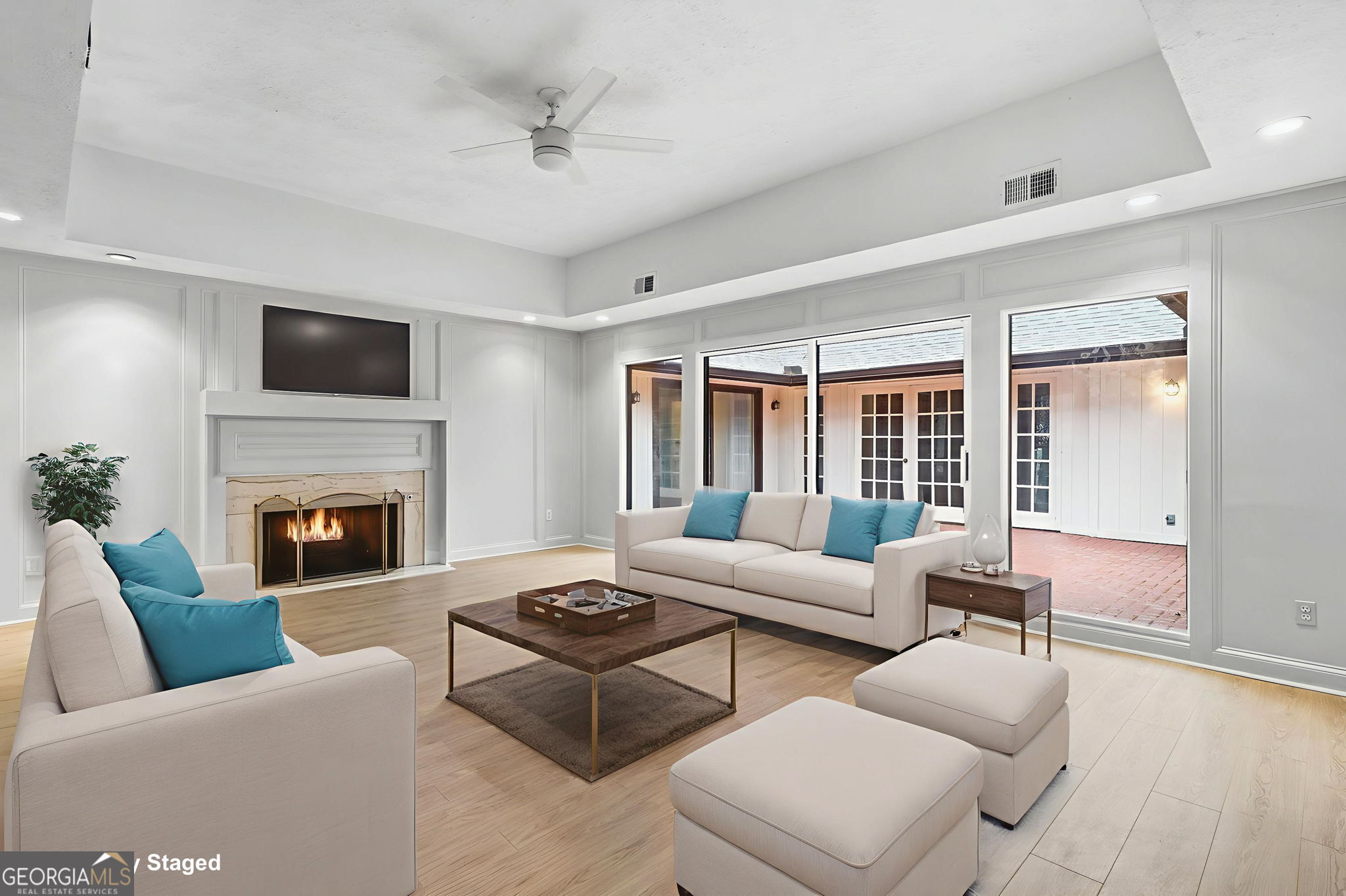 1130 Valley Ridge Court SE