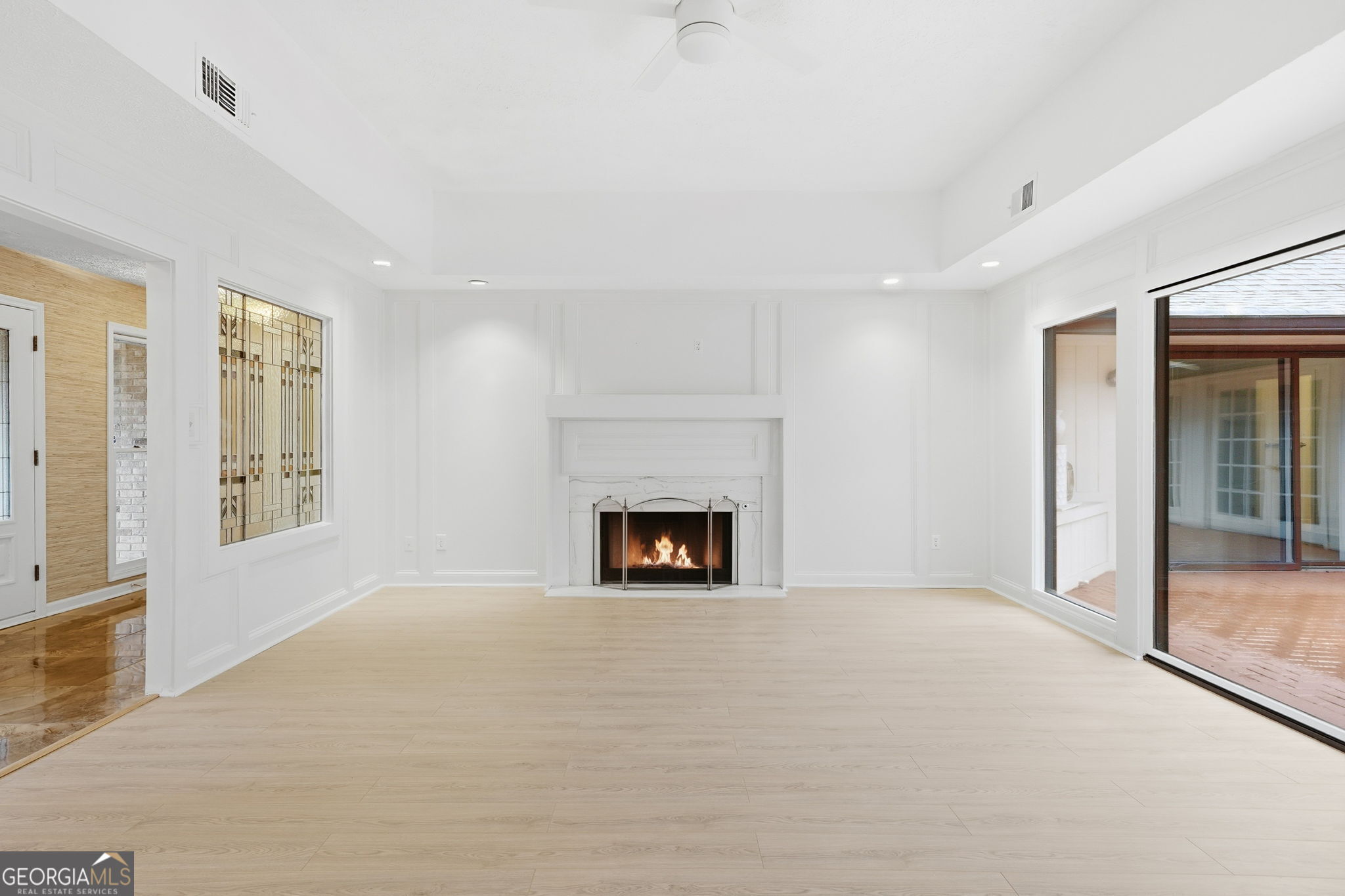 1130 Valley Ridge Court SE