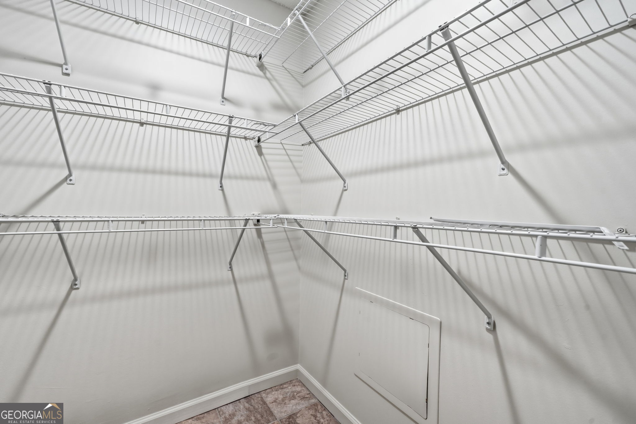 1130 Valley Ridge Court SE