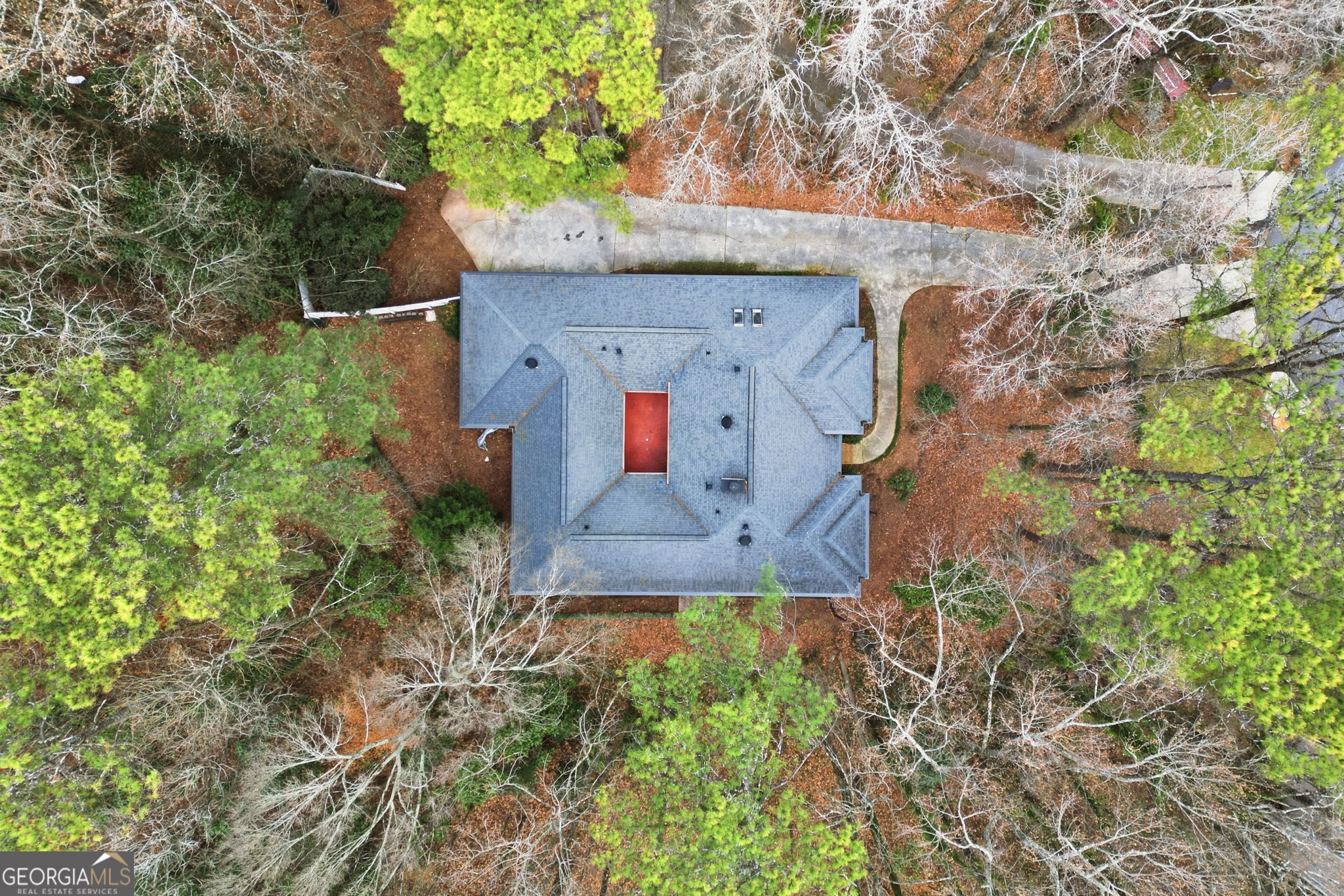 1130 Valley Ridge Court SE